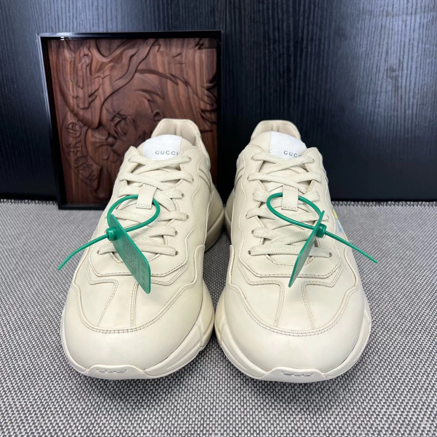 Gucci Gucci Rhyton Yellow Blue 10/44 Worn once Box Size US 11 / EU 44 - 4 Thumbnail