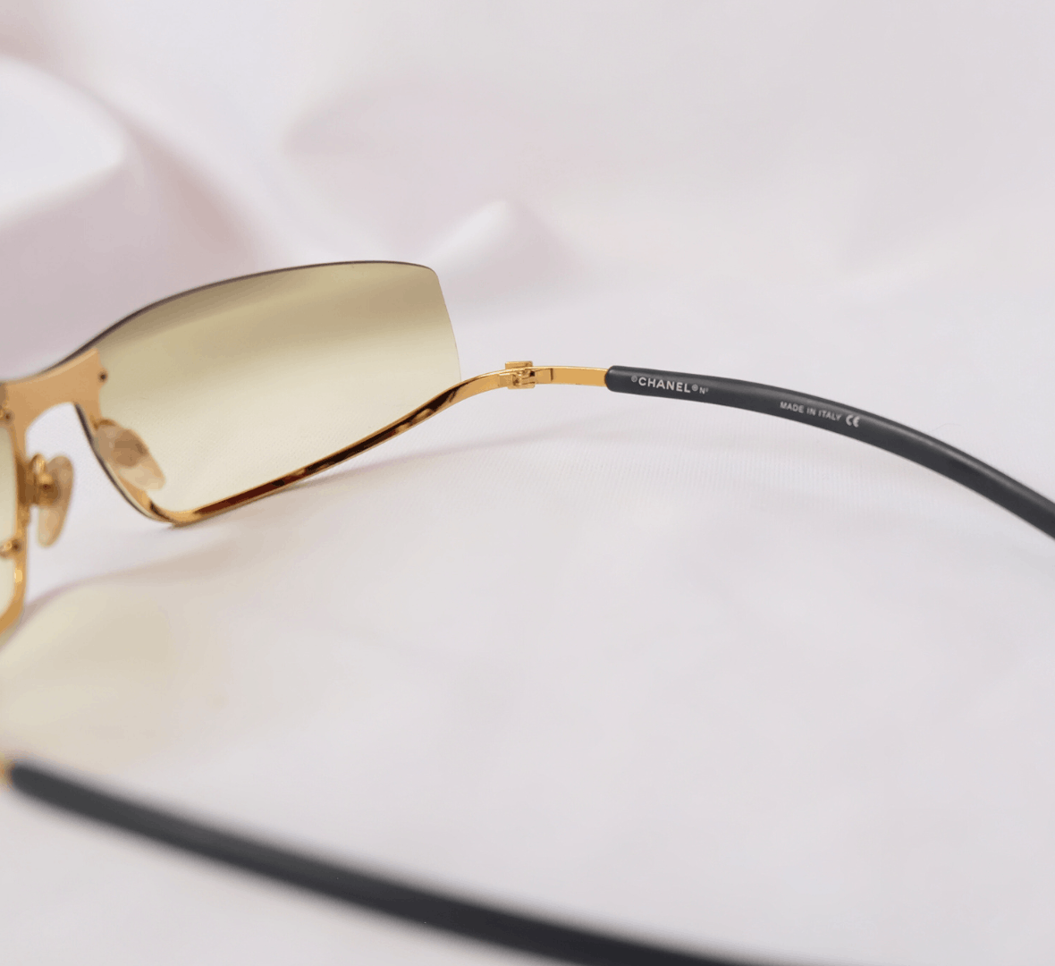 Chanel Vintage Chanel 4066 Women Sunglasses Size ONE SIZE - 6 Thumbnail
