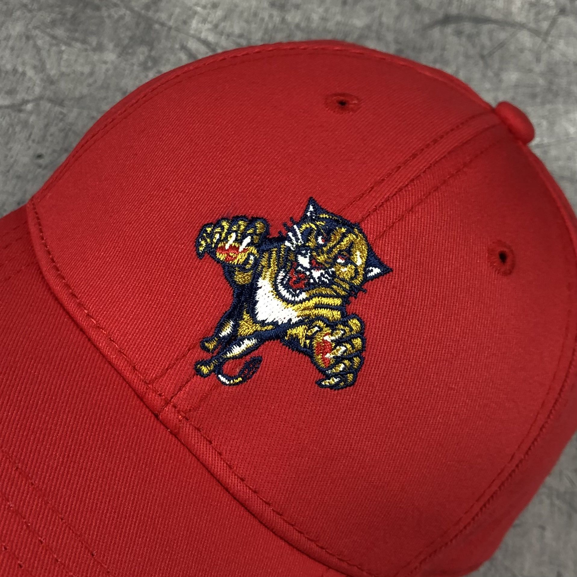 NHL Vintage NHL Florida Panthers Cap Size ONE SIZE - 3 Thumbnail