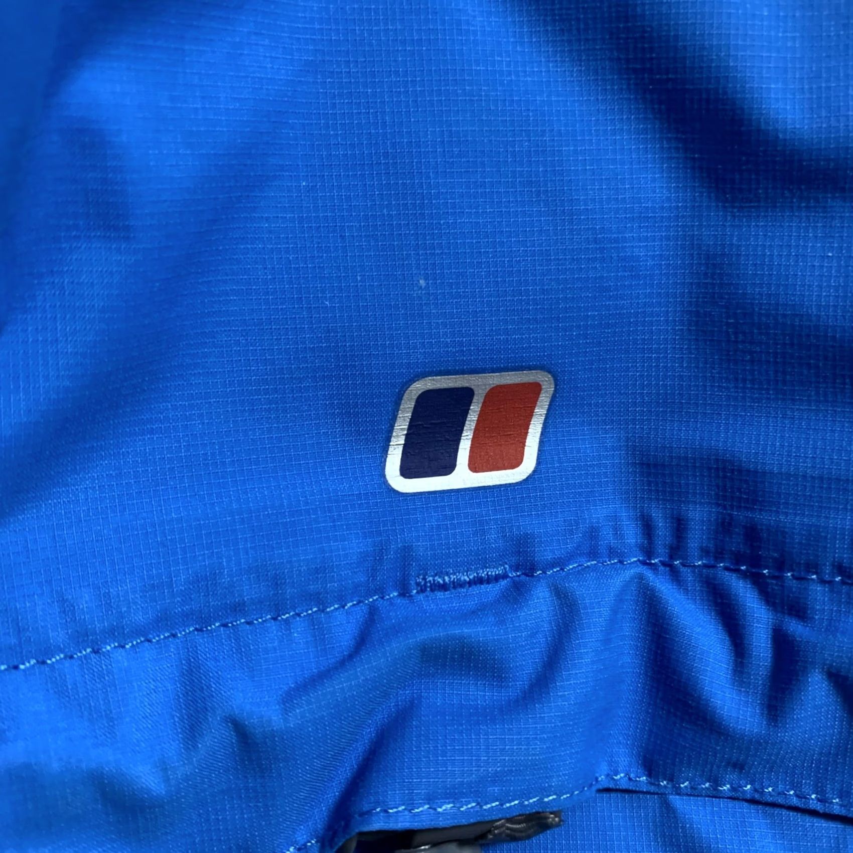 Berghaus Womens Berghaus Waterproof Jacket Hiking Outdoor Blue Size S Size S / US 4 / IT 40 - 7 Thumbnail