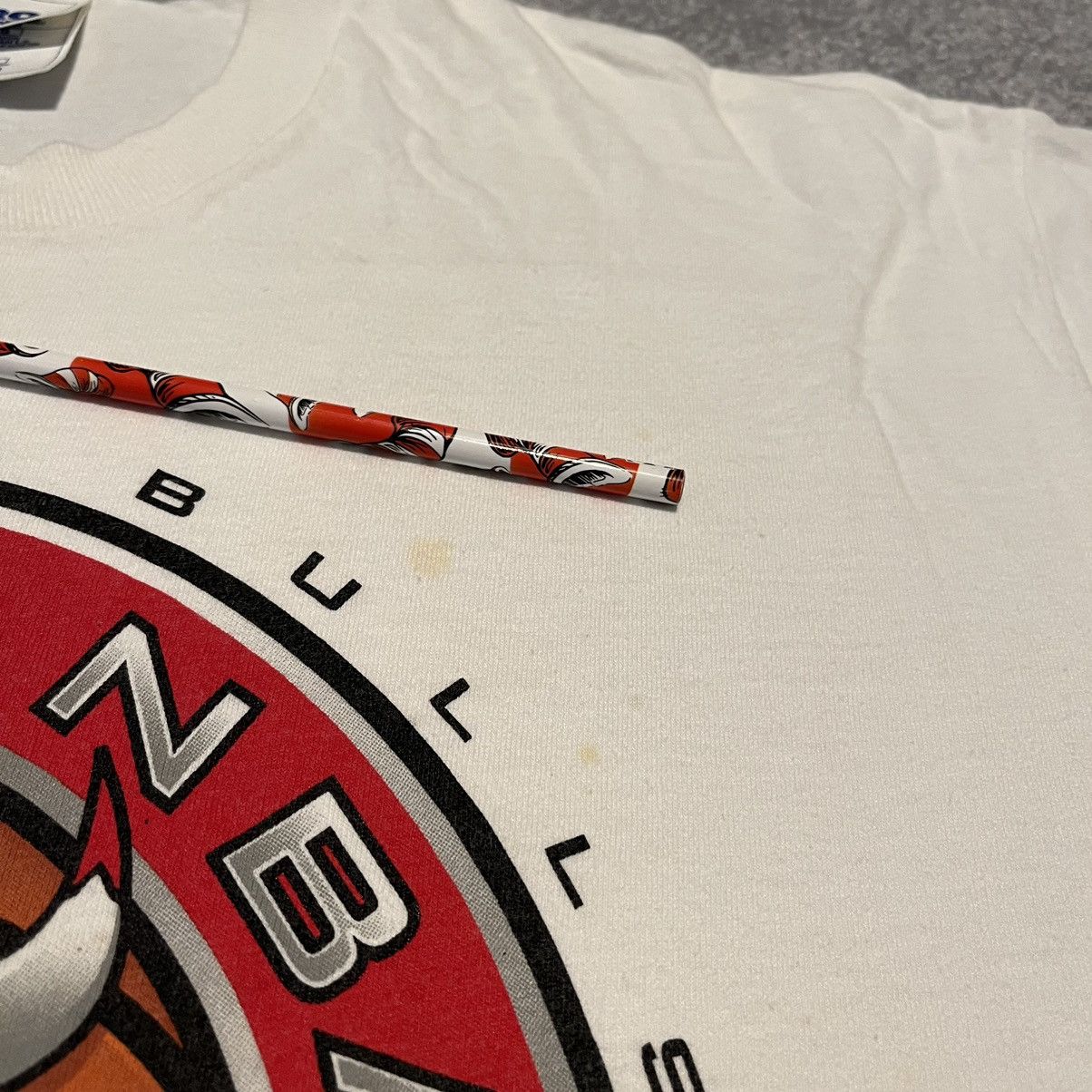 NBA Vintage 1990s Chicago Bulls 5 Time Champions Pro Player Tee Size US XL / EU 56 / 4 - 7 Thumbnail
