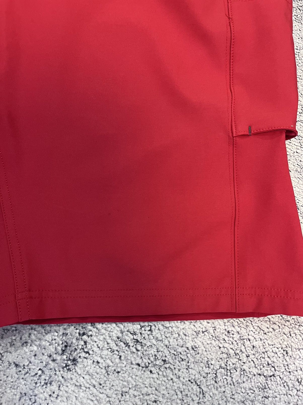 Oakley Oakley Vintage Board Shorts Red Size 33 Surf Zip Pocket Logo Size US 33 - 20 Thumbnail