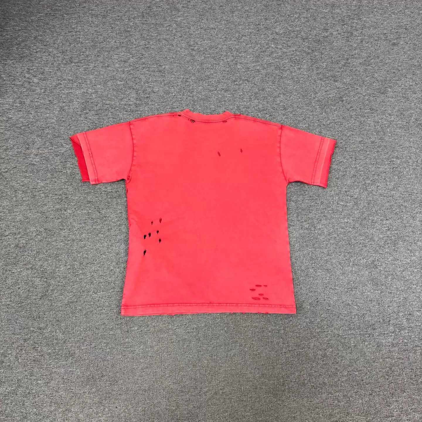 Balenciaga Balenciaga Red Distressed Ripped Print Tee XS 99New Size XS / US 0-2 / IT 36-38 - 2 Thumbnail