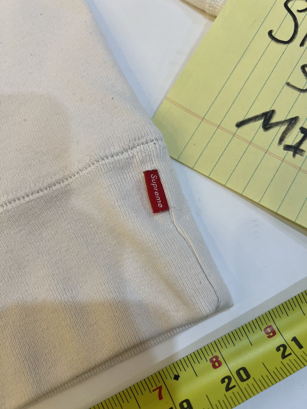Supreme RARE Supreme Astronaut Hoodie Sweatshirt White Size Large Size US L / EU 52-54 / 3 - 7 Thumbnail