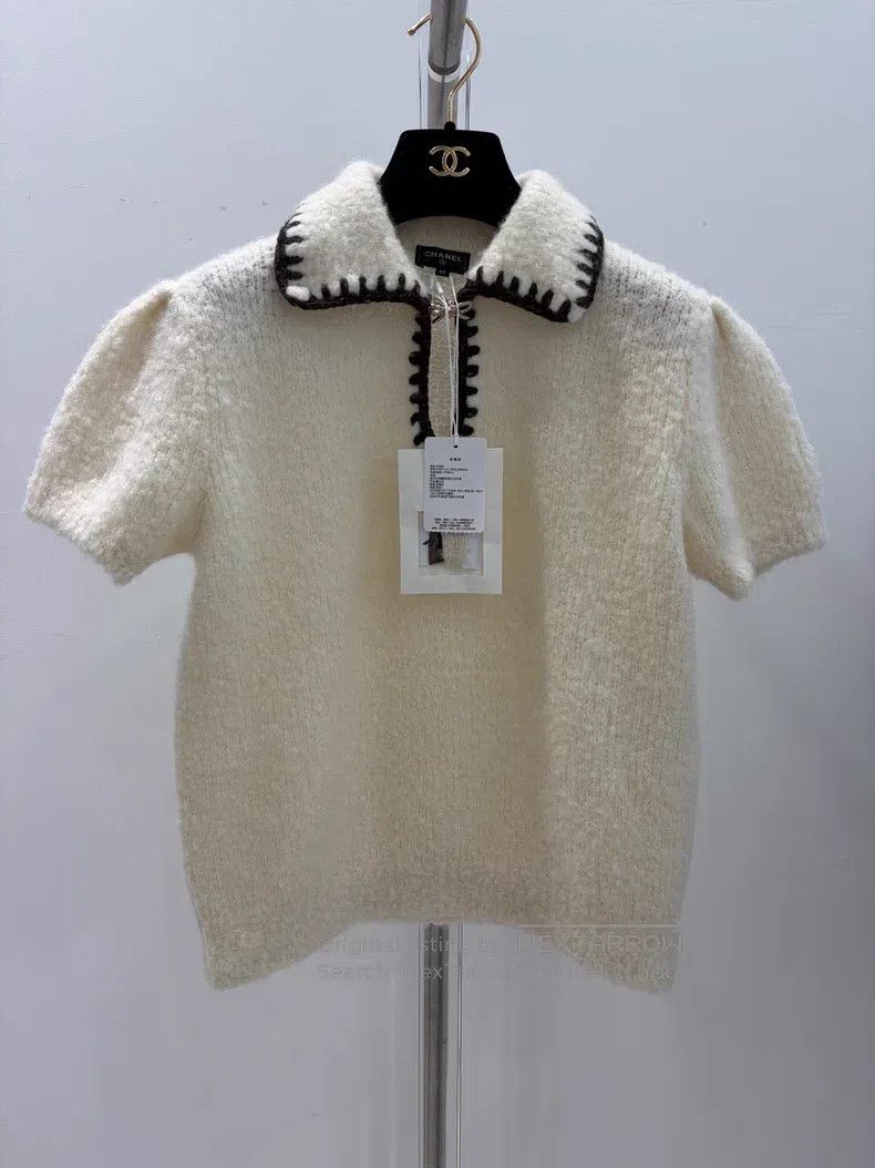 Chanel Chanel Ski Series Doll Leader Bow Diamond Button Top Knitt Size M / US 6-8 / IT 42-44 - 1 Thumbnail