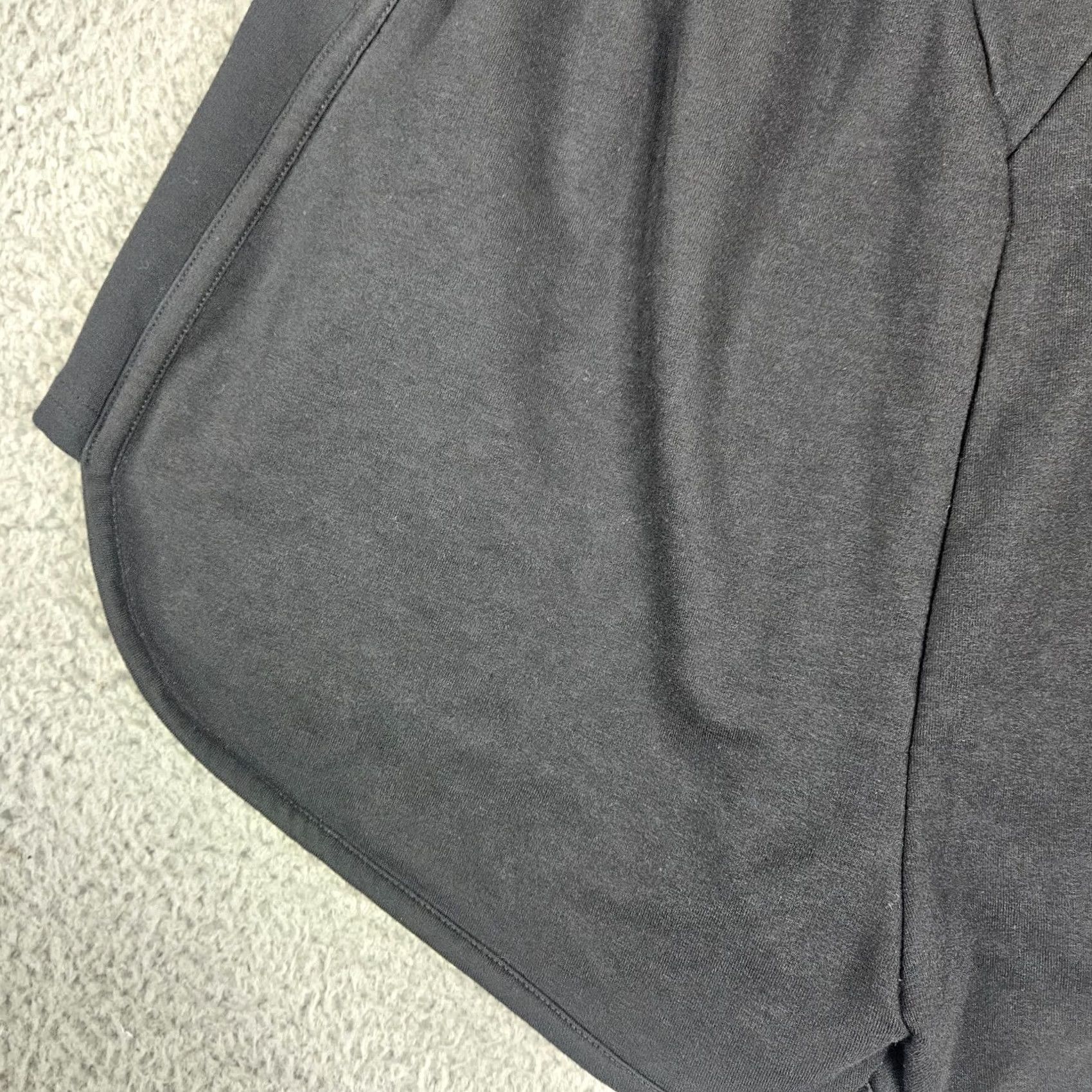 Gymshark Gymshark Women's Black High Rise Elastic Waist Short M Shorts Casual Athletic Athletic Womens Size 32" / US 10 / IT 46 - 7 Thumbnail