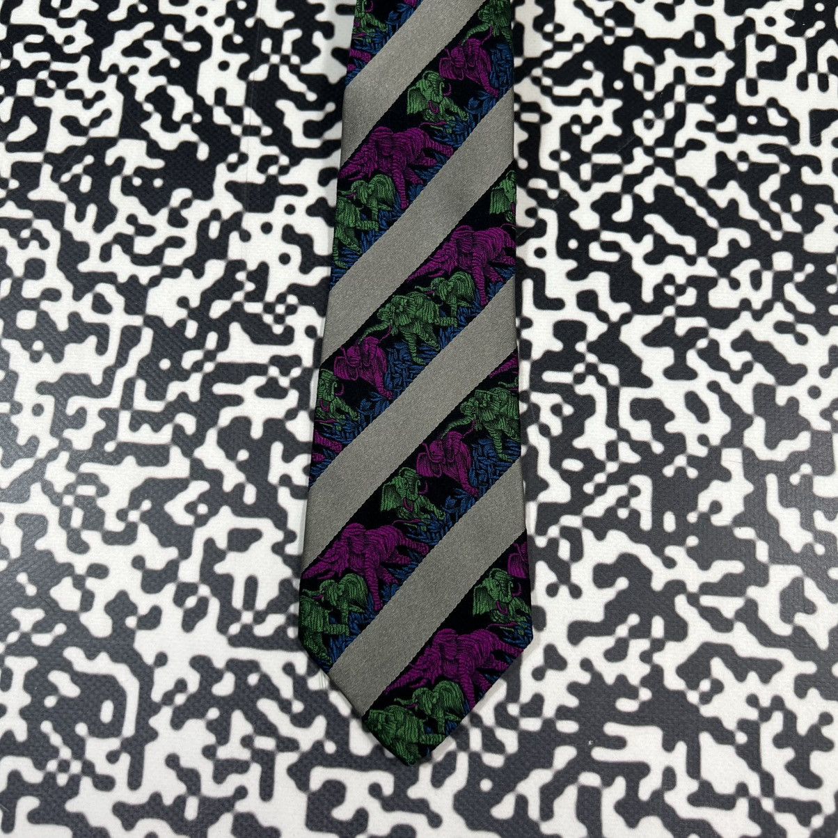 Hugo Boss Vintage 90s Hugo Boss Elephant Monogram Retro Silk Tie Size ONE SIZE - 5 Thumbnail