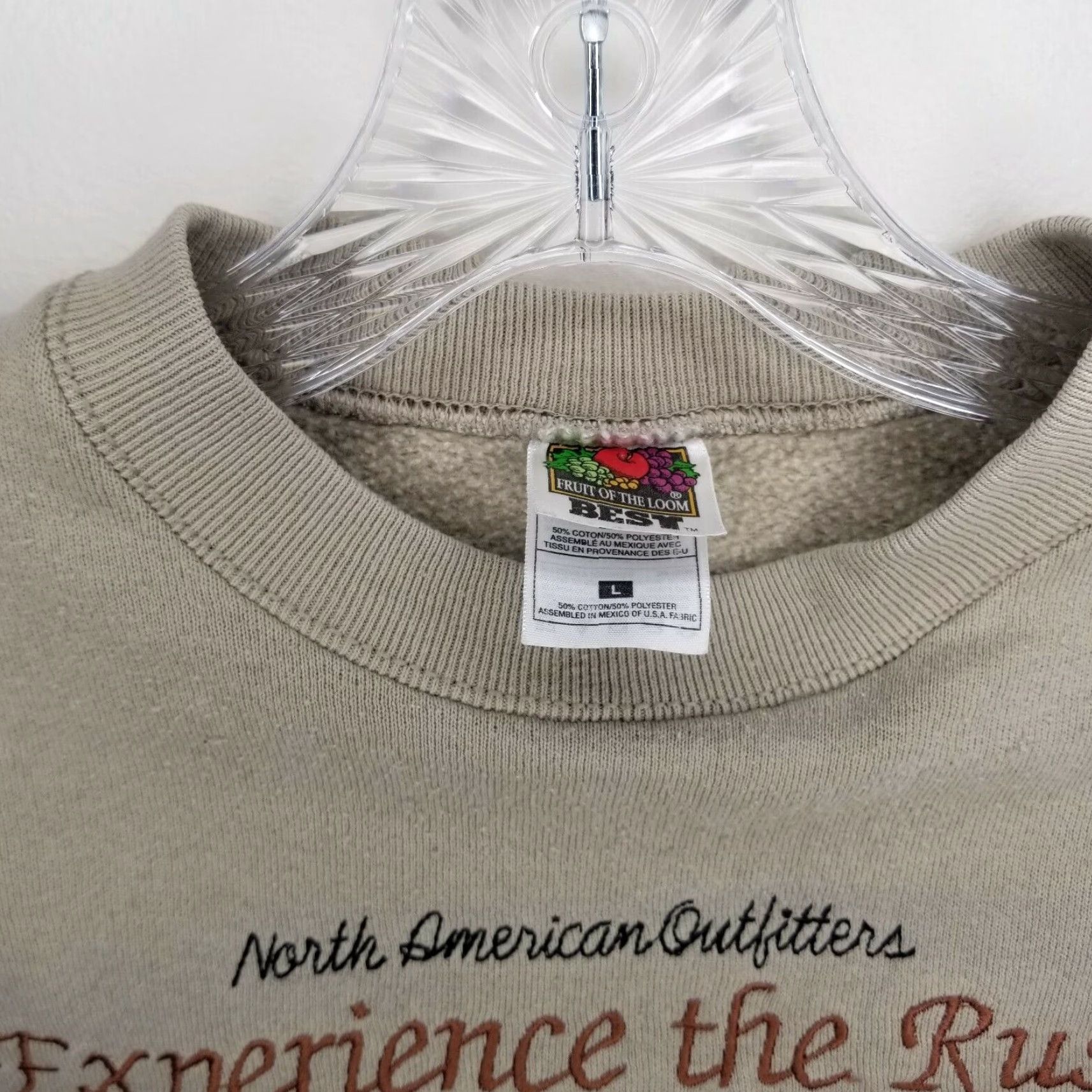 Fruit Of The Loom NORTH AMERICAN OUTFITTERS Mens Long Sleeve Beige Graphic Pullover Sweater L Size US L / EU 52-54 / 3 - 3 Thumbnail