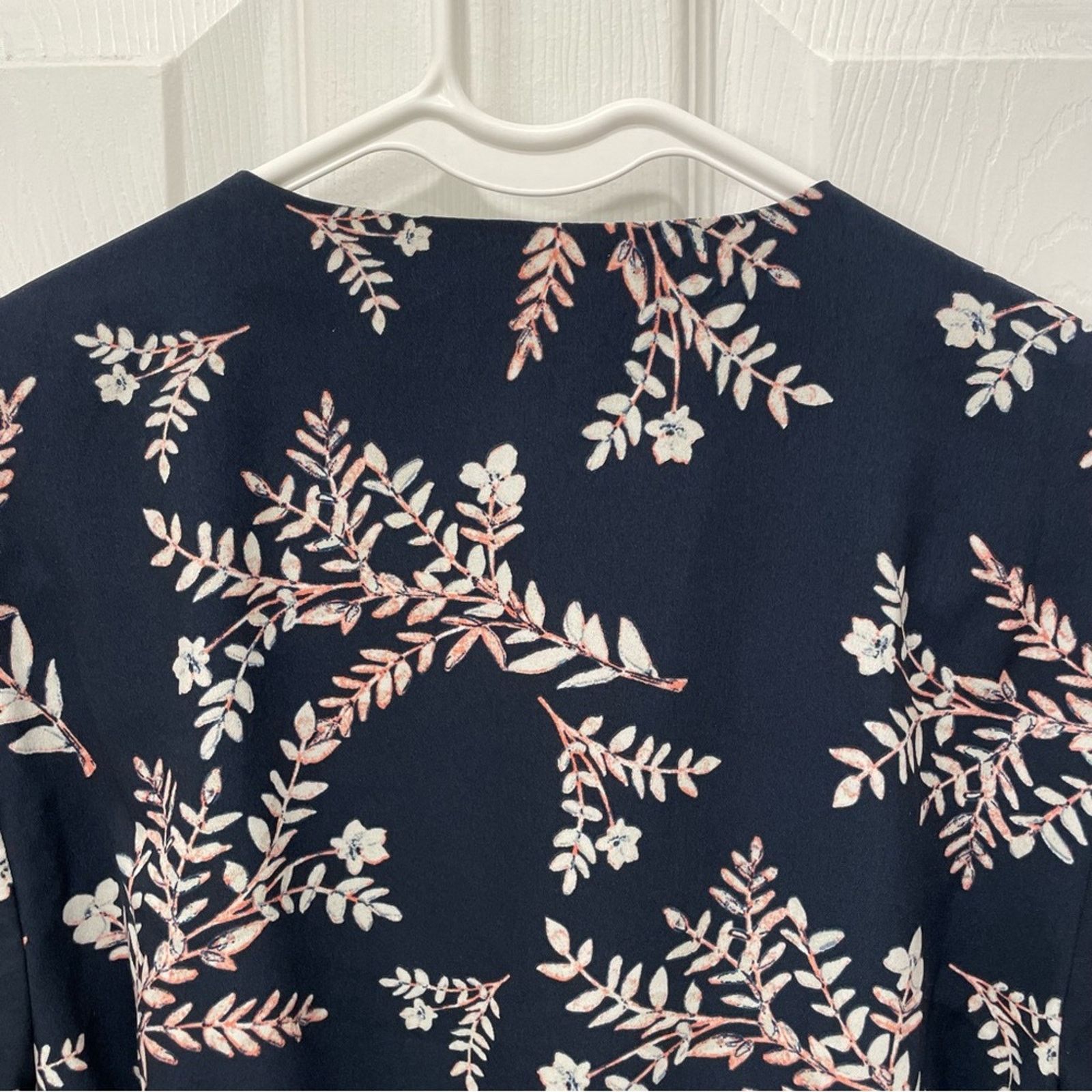 Banana Republic Banana Republic Floral Wrap Dress 2 Size XS / US 0-2 / IT 36-38 - 5 Thumbnail