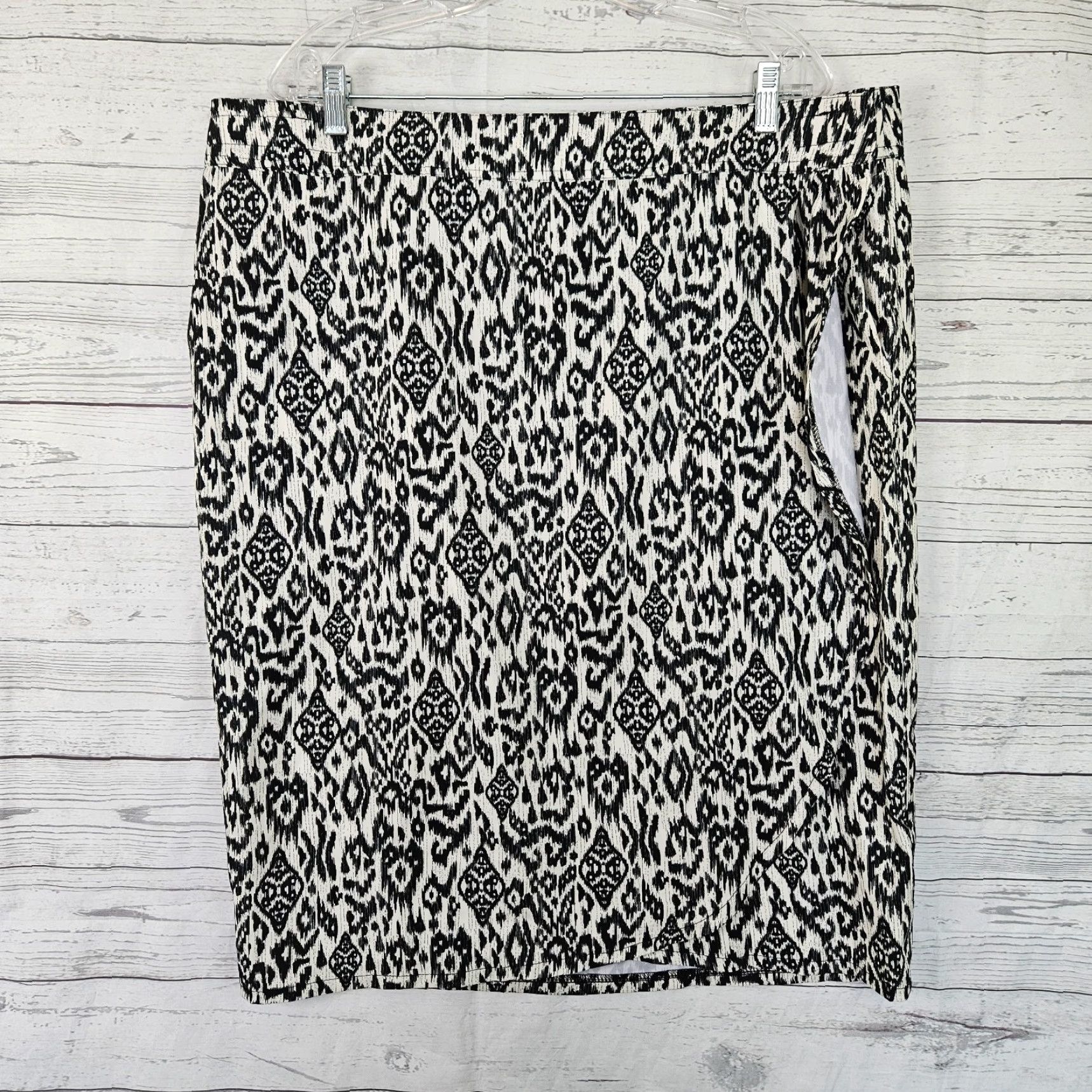 VINTAGE Rip Skirt Women's Wrap Skirt 2XL Black Pockets Knee Length