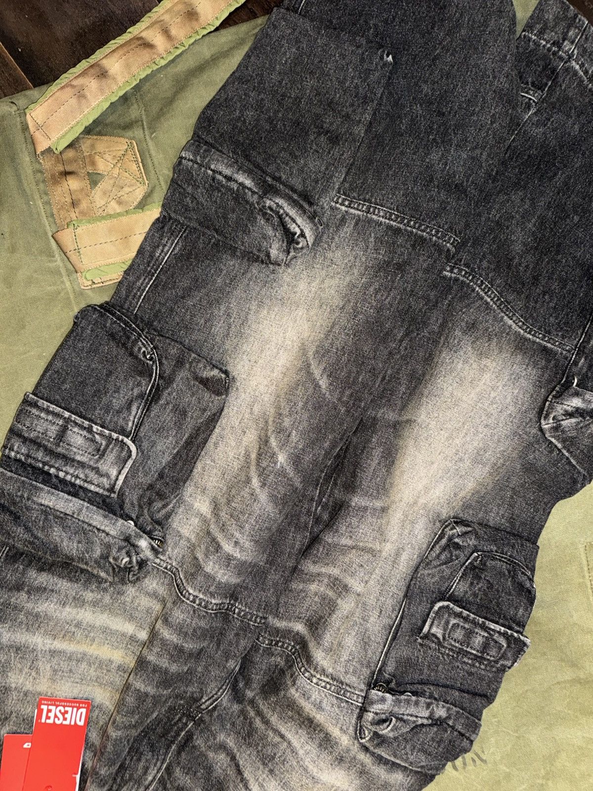 Diesel Relaxed Jeans D-Fish 0ghaa Size US 34 / EU 50 - 6 Thumbnail