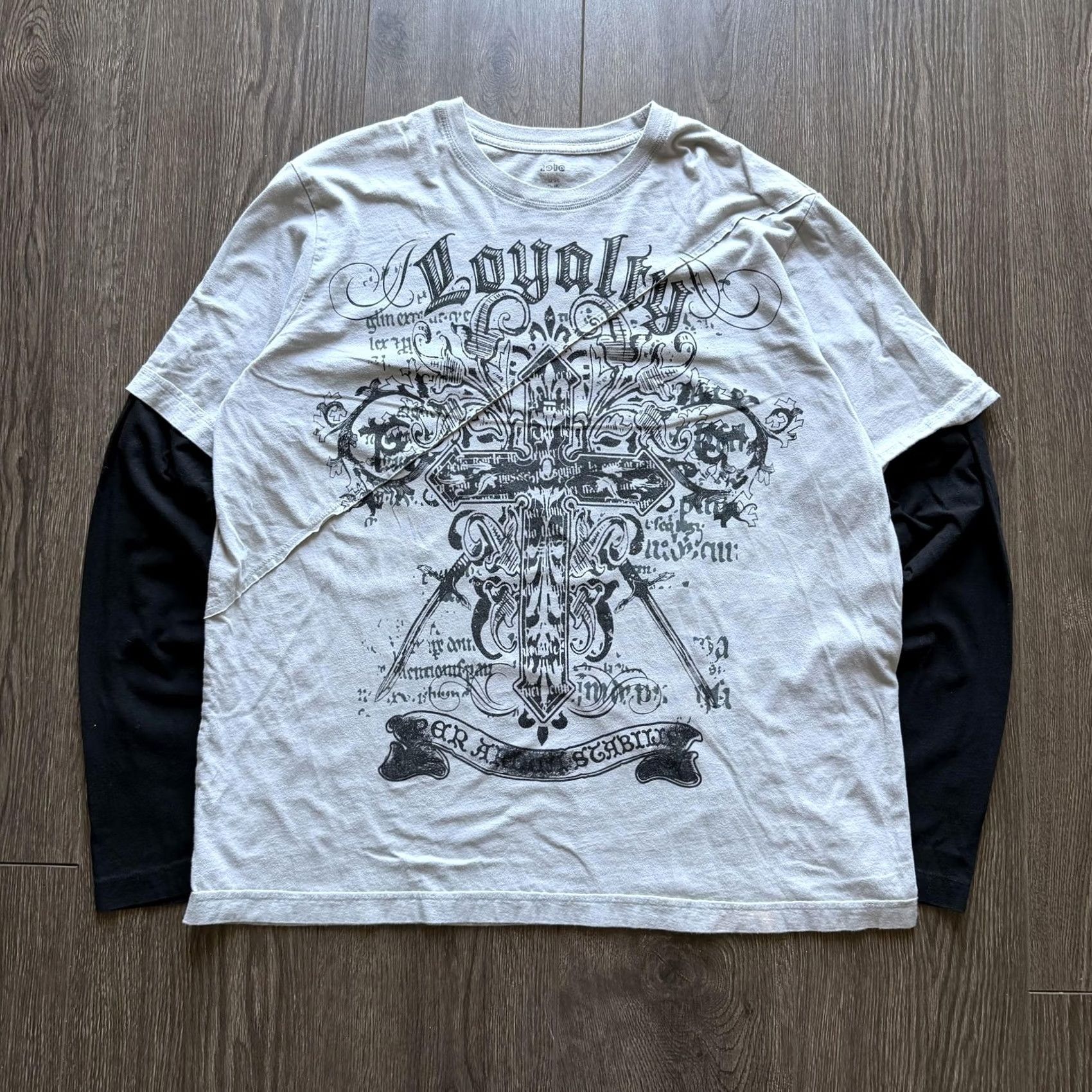 Vintage Y2K Gothic Grunge Shirt XL Gray Loyalty Cross Graphic Thermal Long Sleeve Shirt Size US XL / EU 56 / 4 - 3 Thumbnail