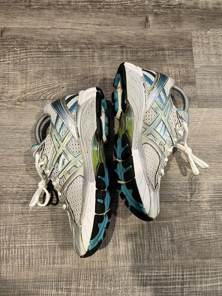 Asics ASICS • WMNS GEL-Kayano 17 (6M) Size US 6 / EU 39 - 11 Thumbnail
