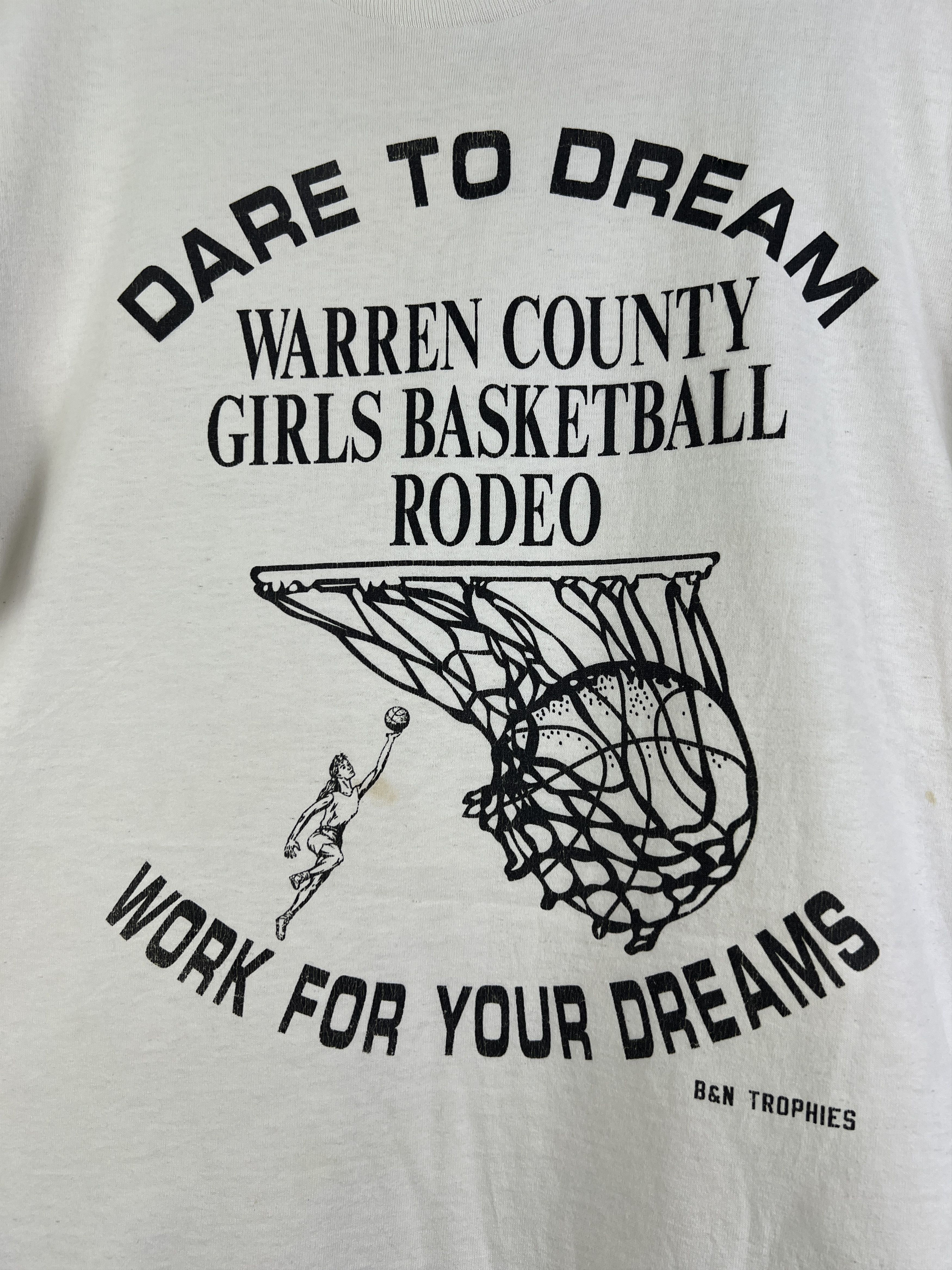 Vintage No.5029 Vintage 90s Warren County HS Graphic Tee (XL) Size US XL / EU 56 / 4 - 2 Thumbnail
