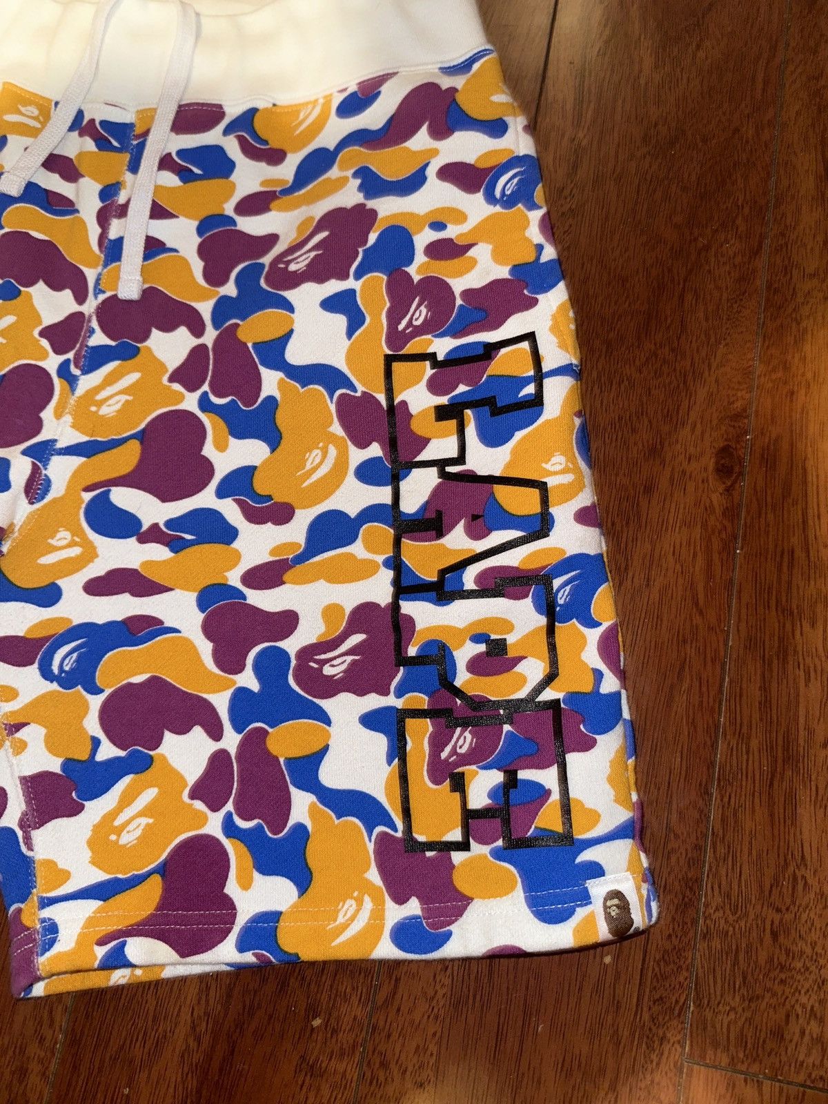 Bape Bape La sweatshorts Size US 32 / EU 48 - 3 Thumbnail