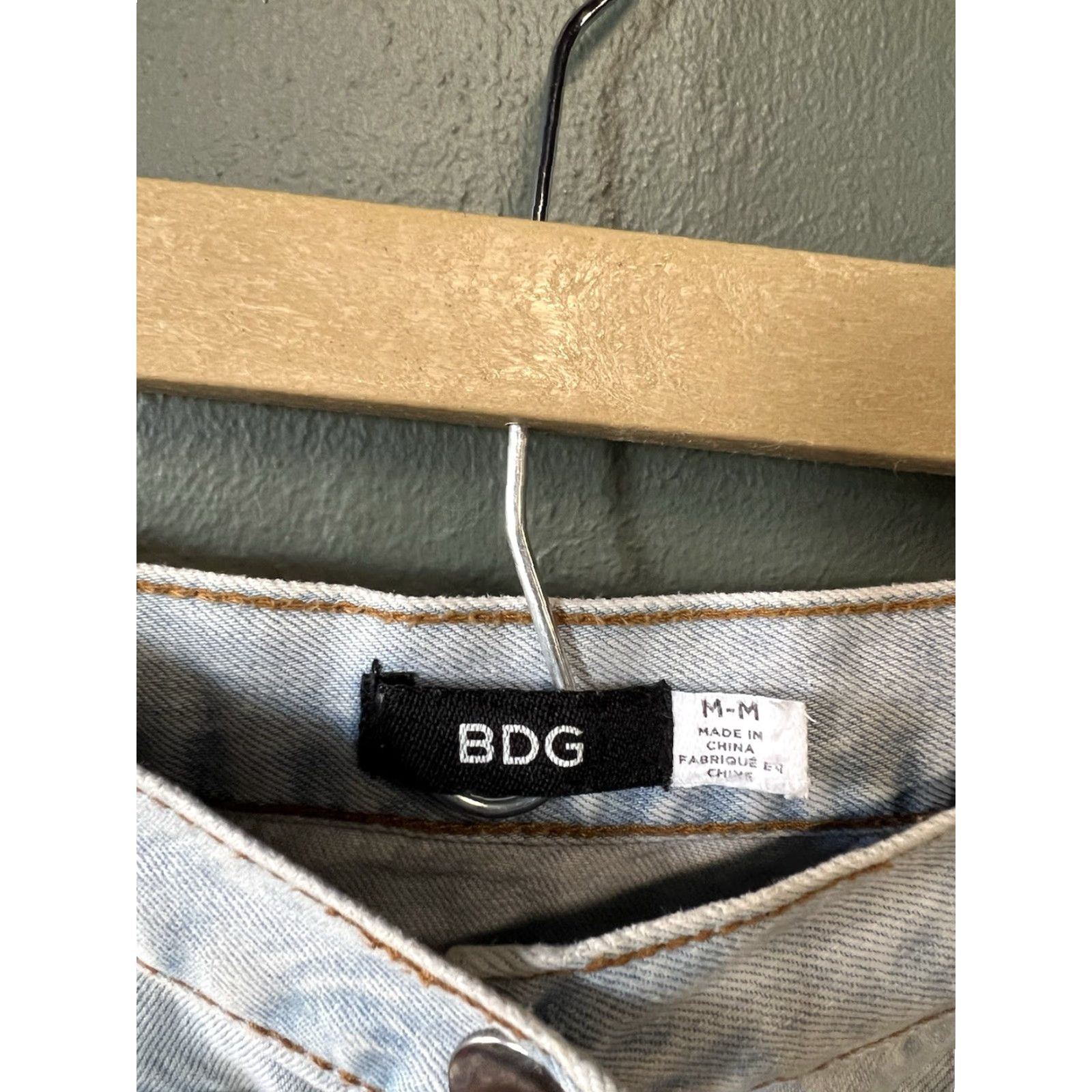 Bdg BDG Womens Denim Skirt Button Up Knee Length Size M Blue Adult Womens Denim Skirt Size 32" / US 10 / IT 46 - 3 Thumbnail