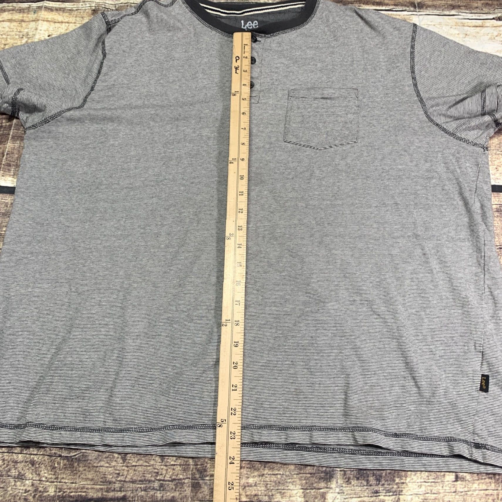 Lee Lee Mens Pullover 3 Button Shirt Gray White Stripe Size XXL Short Sleeve Shirt Mens Regular Size 2XL Gray Striped Casual Workwear Size US XXL / EU 58 / 5 - 5 Thumbnail