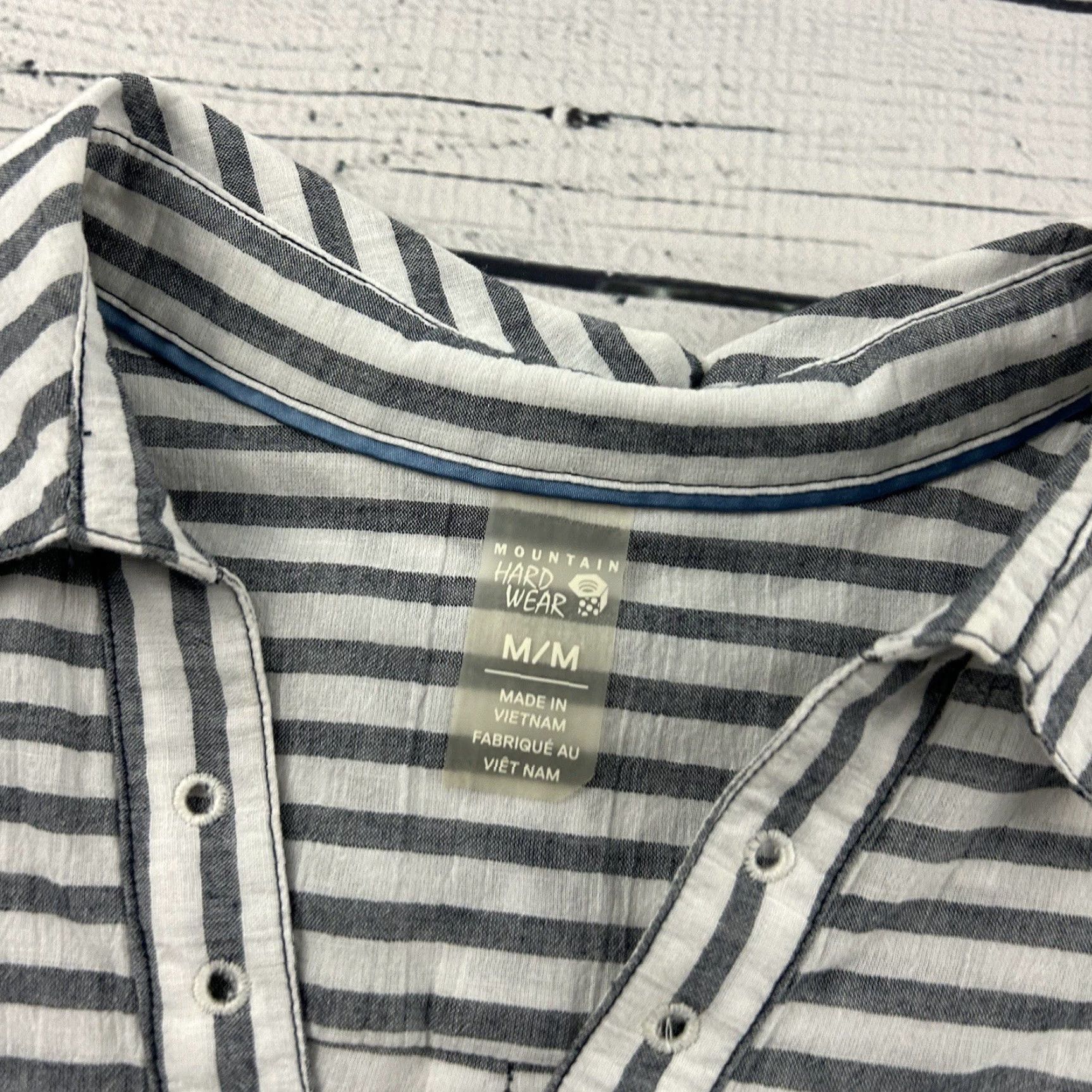 Mountain Hardwear Mountain Hardwear Blouse Striped Long Sleeve Women's M Gray Shirt Size M / US 6-8 / IT 42-44 - 2 Thumbnail