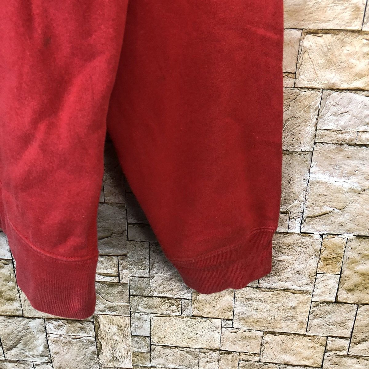 Keith Haring DL K.Harring X Uniqlo alphabet Red vintage Sweatshirt #A472 Size US L / EU 52-54 / 3 - 8 Thumbnail