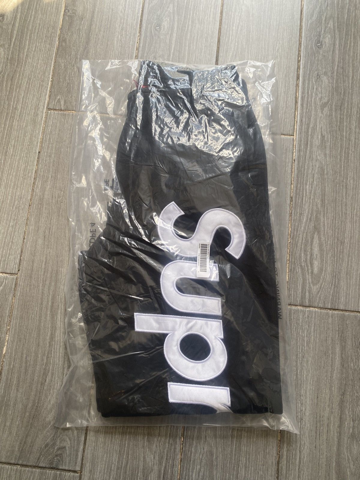Supreme Supreme Satin Applique Sweatpant (SS26) Black Small Size US 30 / EU 46 - 5 Thumbnail