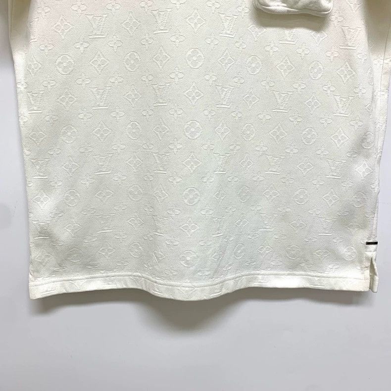 Louis Vuitton Louis Vuitton White full print short sleeve Size US M / EU 48-50 / 2 - 4 Thumbnail