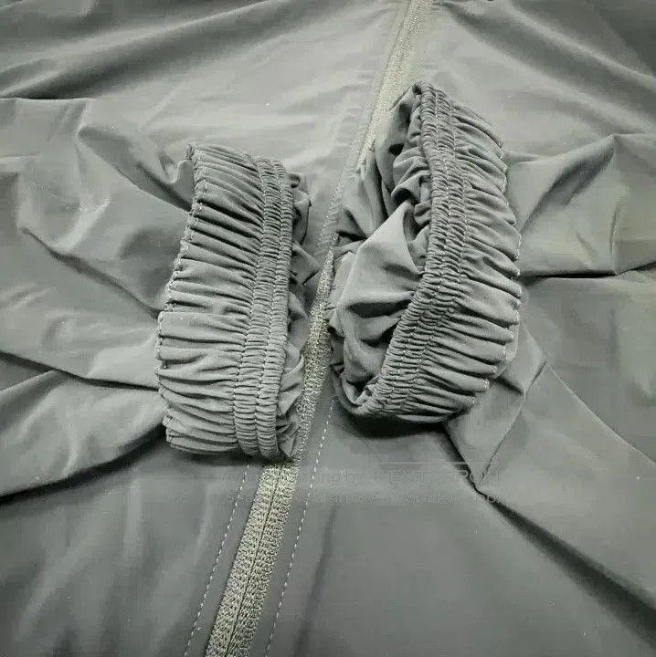 Balenciaga Balenciaga Black Hooded Zip-up Jacket. Size US L / EU 52-54 / 3 - 8 Thumbnail