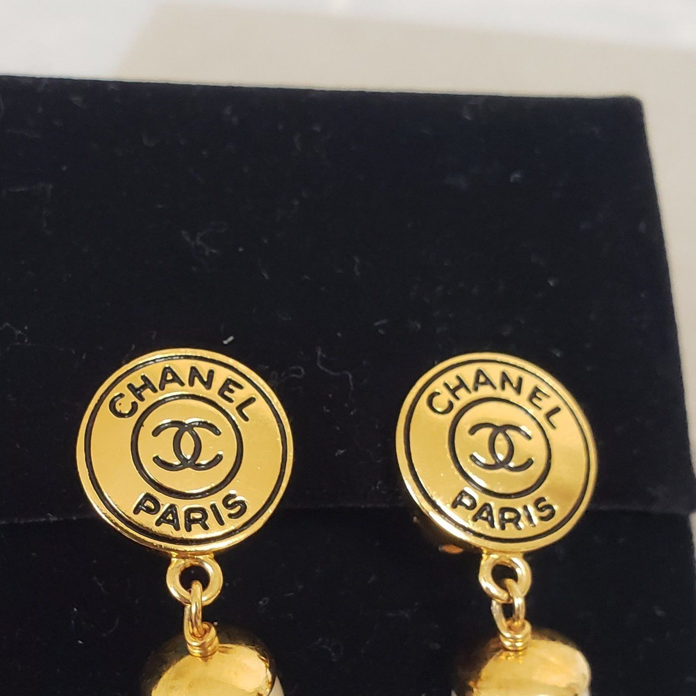 Chanel Chanel Paris CC Faux Pearl Dangle Clip On Size ONE SIZE - 2 Thumbnail