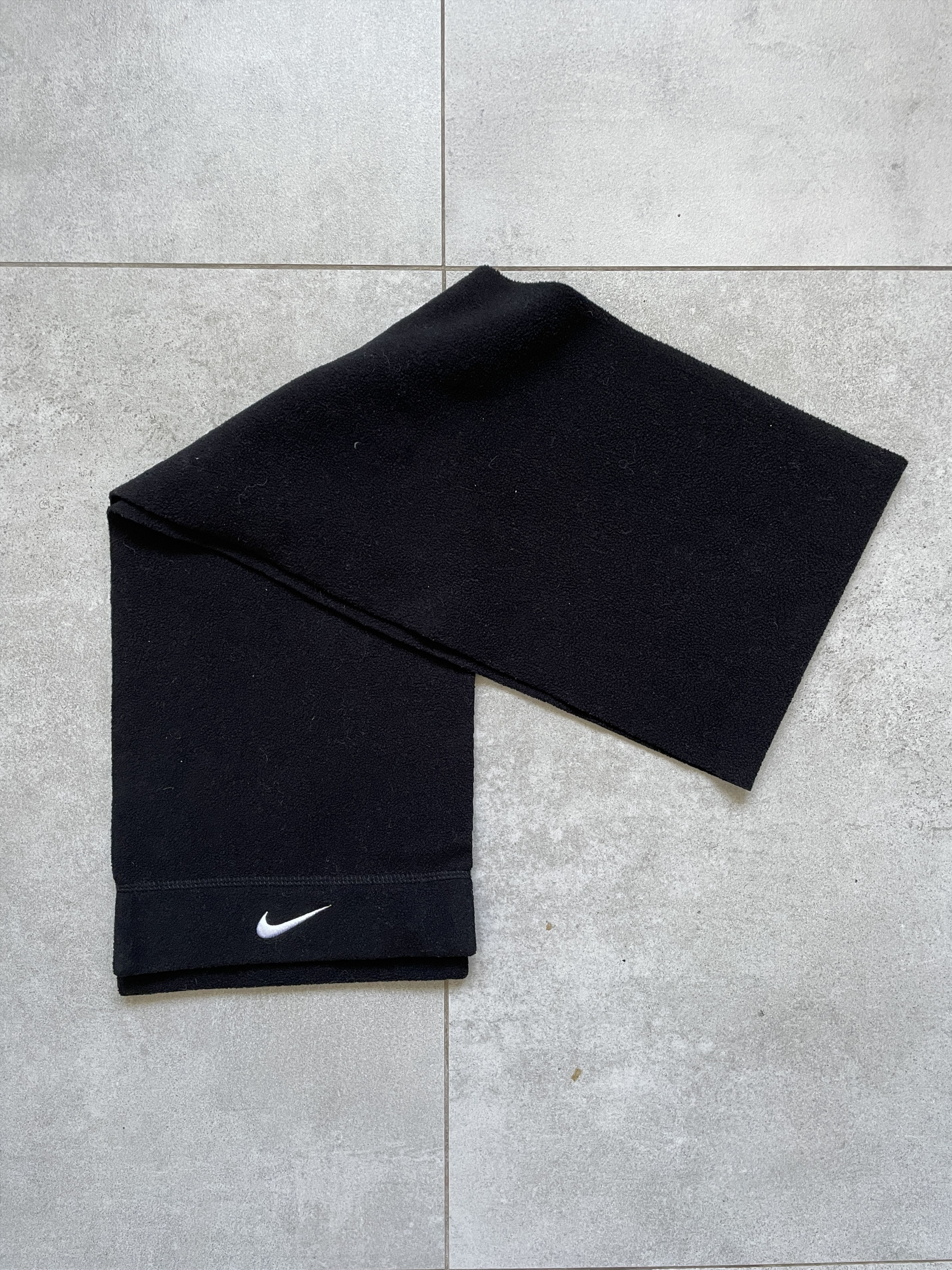 Nike VINTAGE NIKE Y2K BLACK FLEECE SCARF Size ONE SIZE - 2 Thumbnail