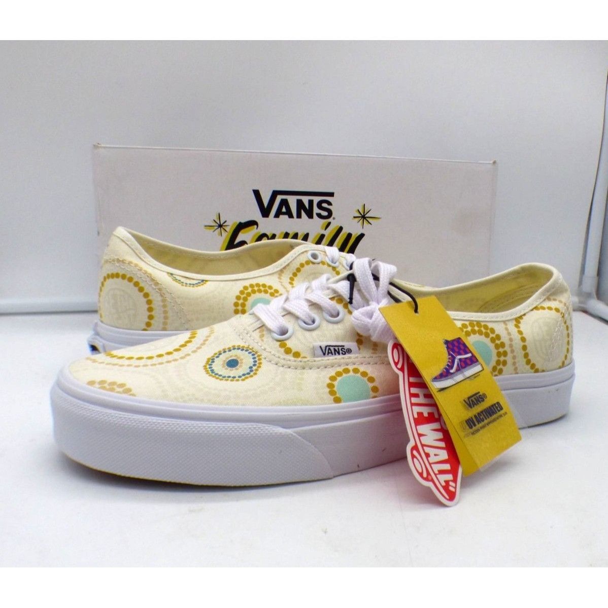 Vans VANS Authntic Uv Ink Mosaic Low-top Unisex Sneakers, Men’s 7 Size US 9 / IT 39 - 2 Thumbnail