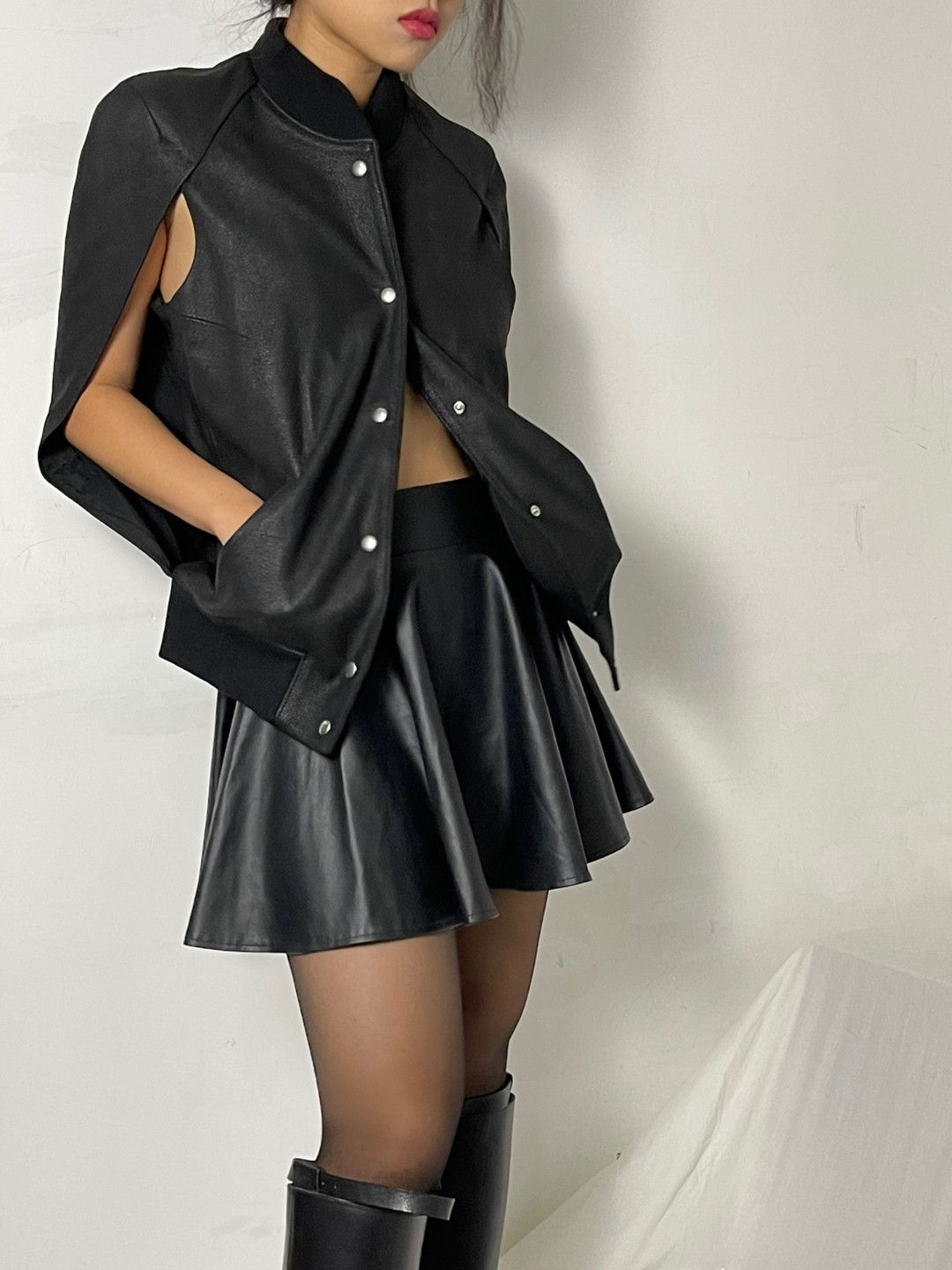 Maison Margiela Maison Margiela Leather vest 2501-Nextarrow Size S / US 4 / IT 40 - 2 Thumbnail