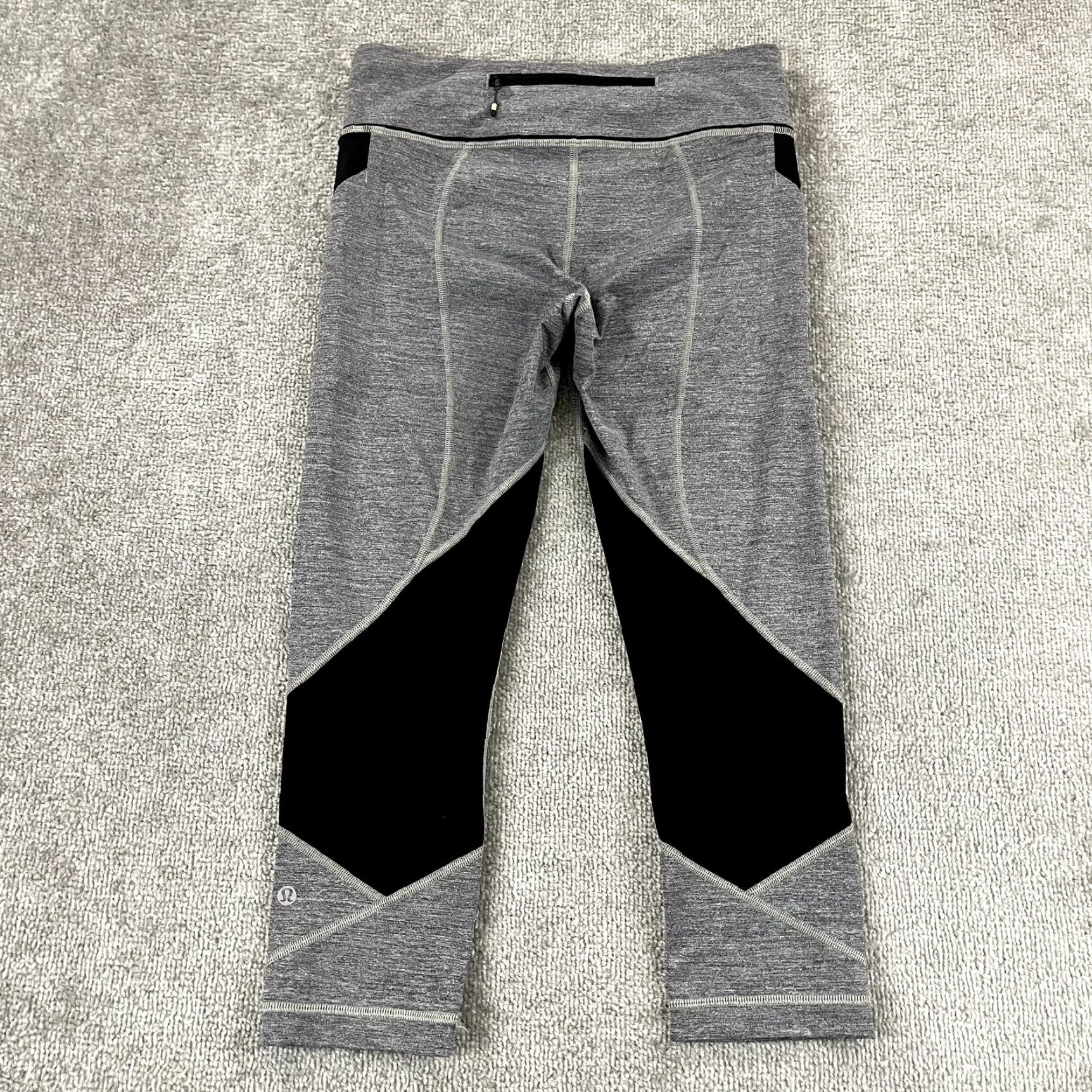 Lululemon LULULEMON Leggings Women Size 8 PACE RIVAL CROP 22" Yoga Running Pocket Gray Cropped Athletic Size 30" / US 8 / IT 44 - 2 Thumbnail