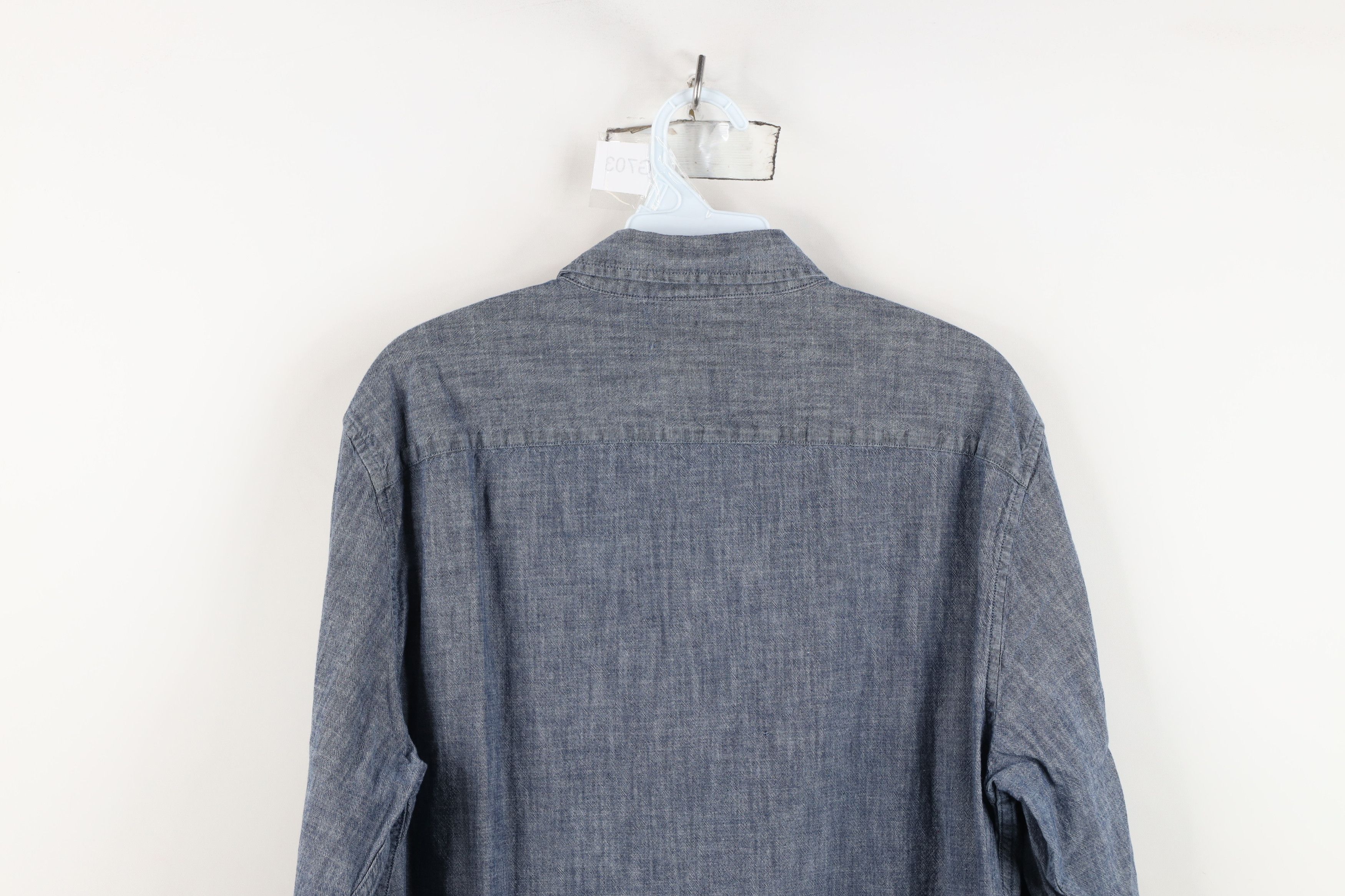 Banana Republic Banana Republic Slim Fit Chambray Collared Button Down Shirt Size US L / EU 52-54 / 3 - 10 Thumbnail