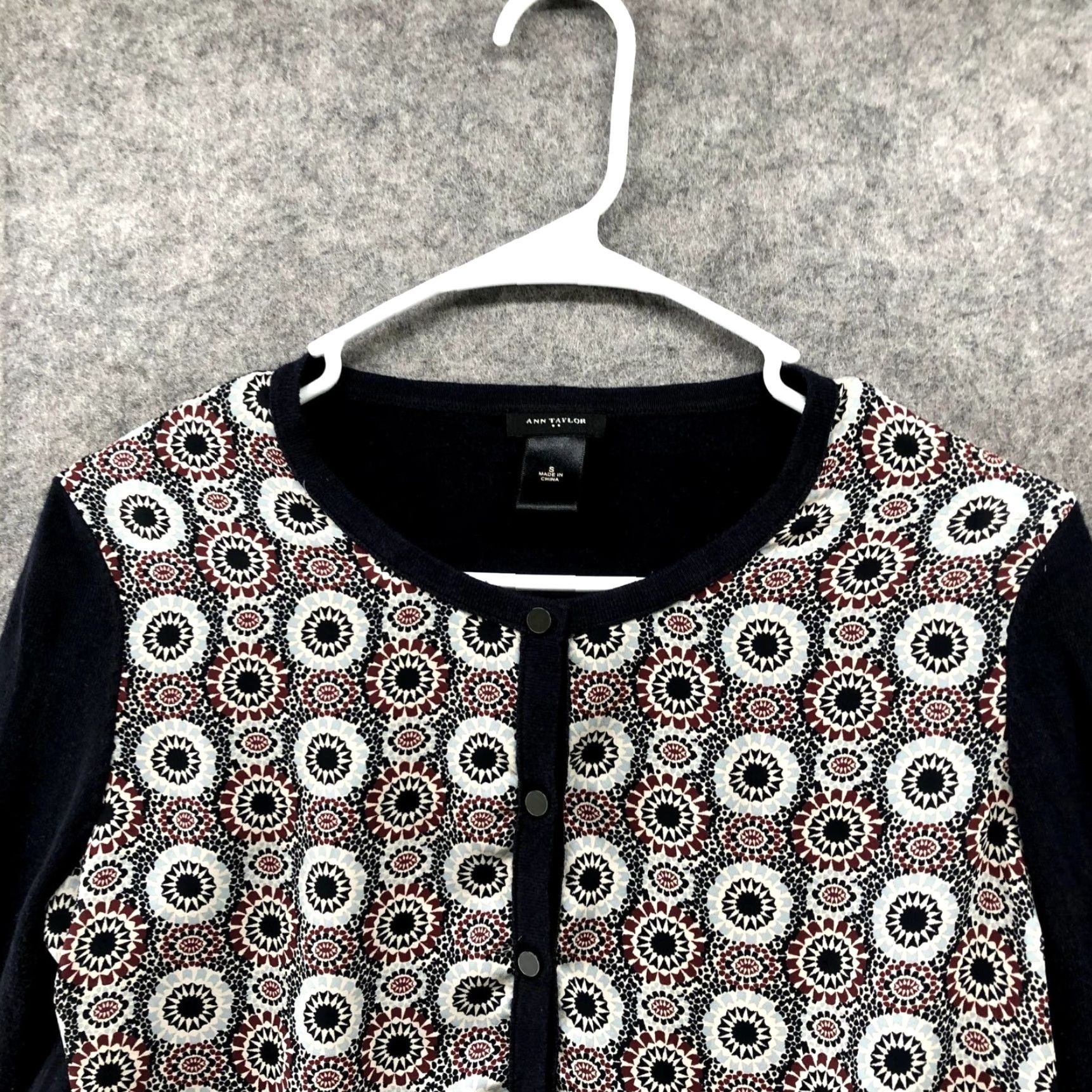 Ann Taylor VINTAGE Ann Taylor Cardigan Womens S Chiffon Mixed Media Button Front Printed Black Size S / US 4 / IT 40 - 3 Thumbnail