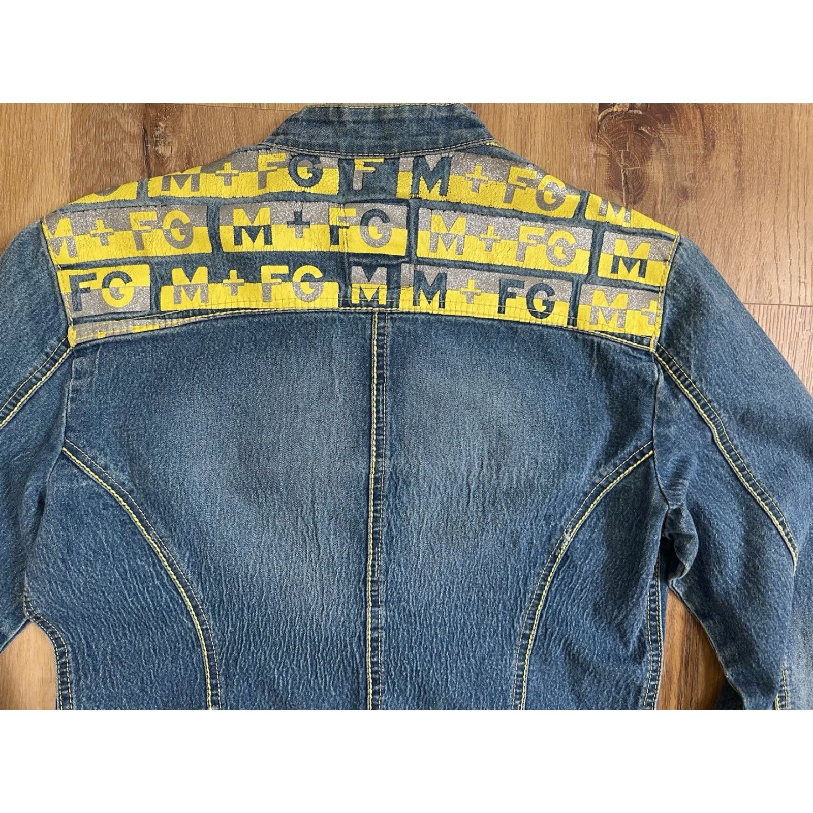 Denime VINTAGE Girbaud Jacket Denim Shacket 90s Collared Button Long Sleeve Women L Blue Denim Jacket Casual Party/Cocktail Size L / US 10 / IT 46 - 4 Thumbnail