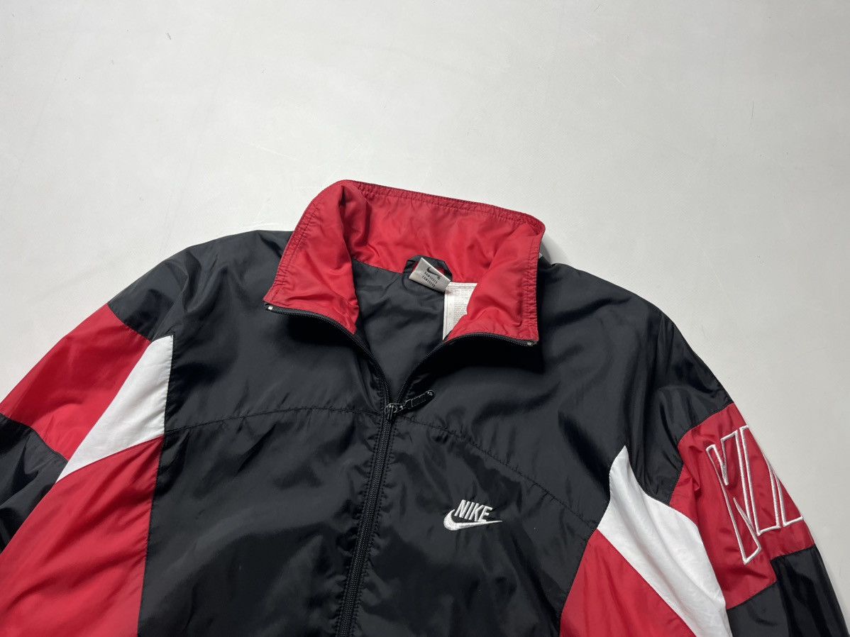 Nike Vintage Nike nylon jacket Size US L / EU 52-54 / 3 - 2 Thumbnail