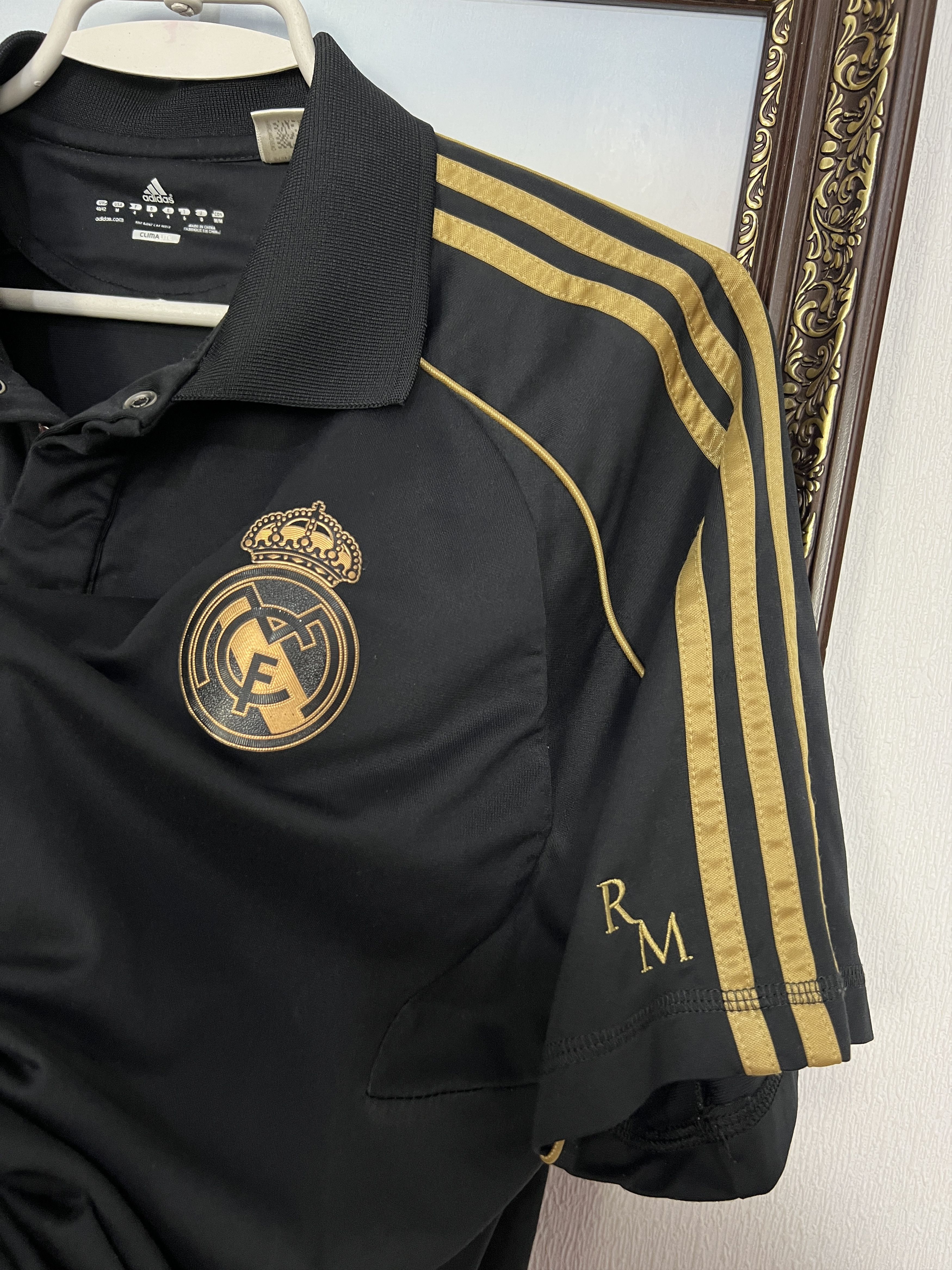 Adidas Vintage Real Madrid Football Train Polo Soccer Shirt Jersey Size US M / EU 48-50 / 2 - 4 Thumbnail