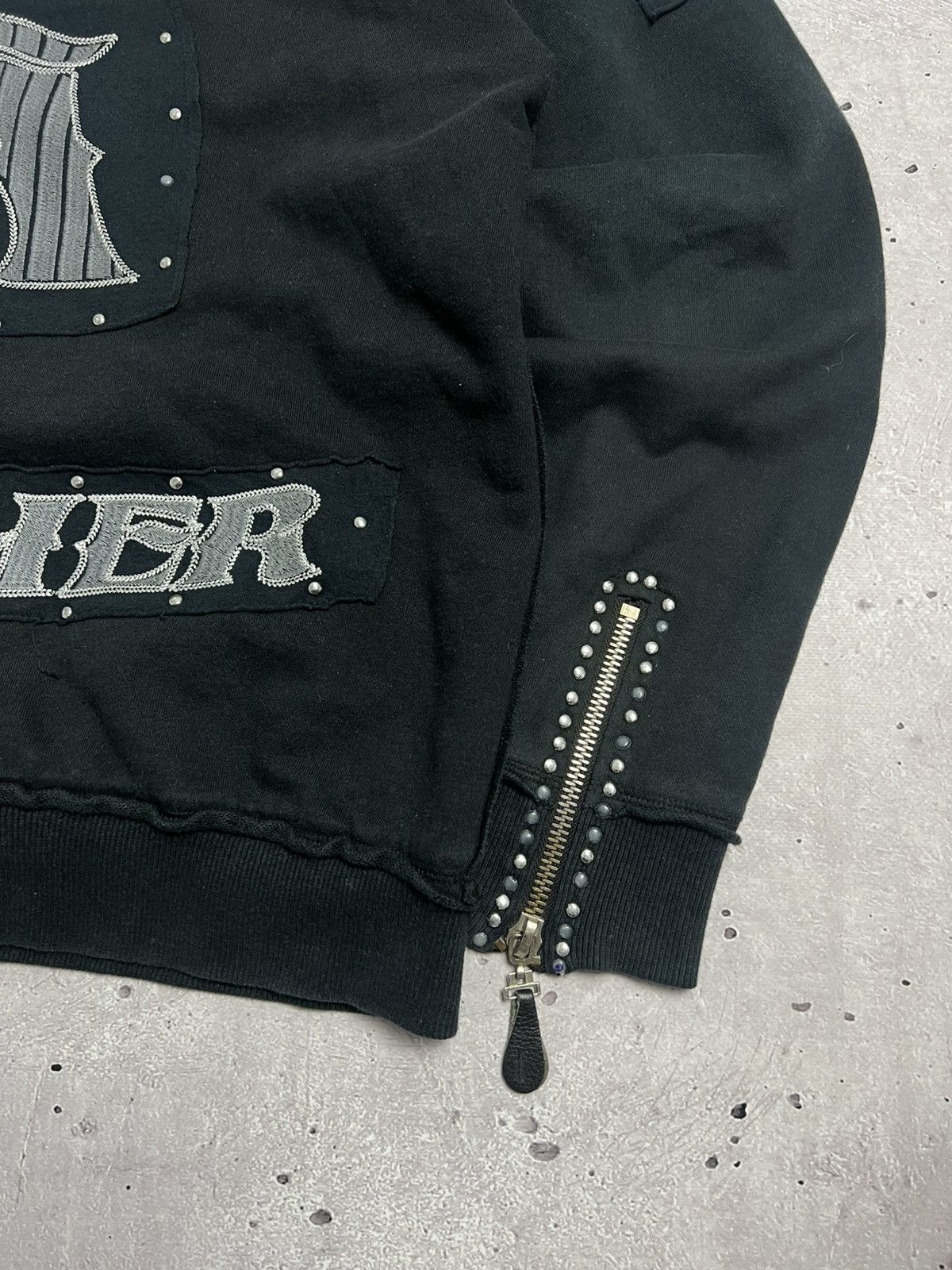 Christian Audigier Vintage Y2K Christian Audigier Zip Sweatshirt Size US L / EU 52-54 / 3 - 7 Thumbnail