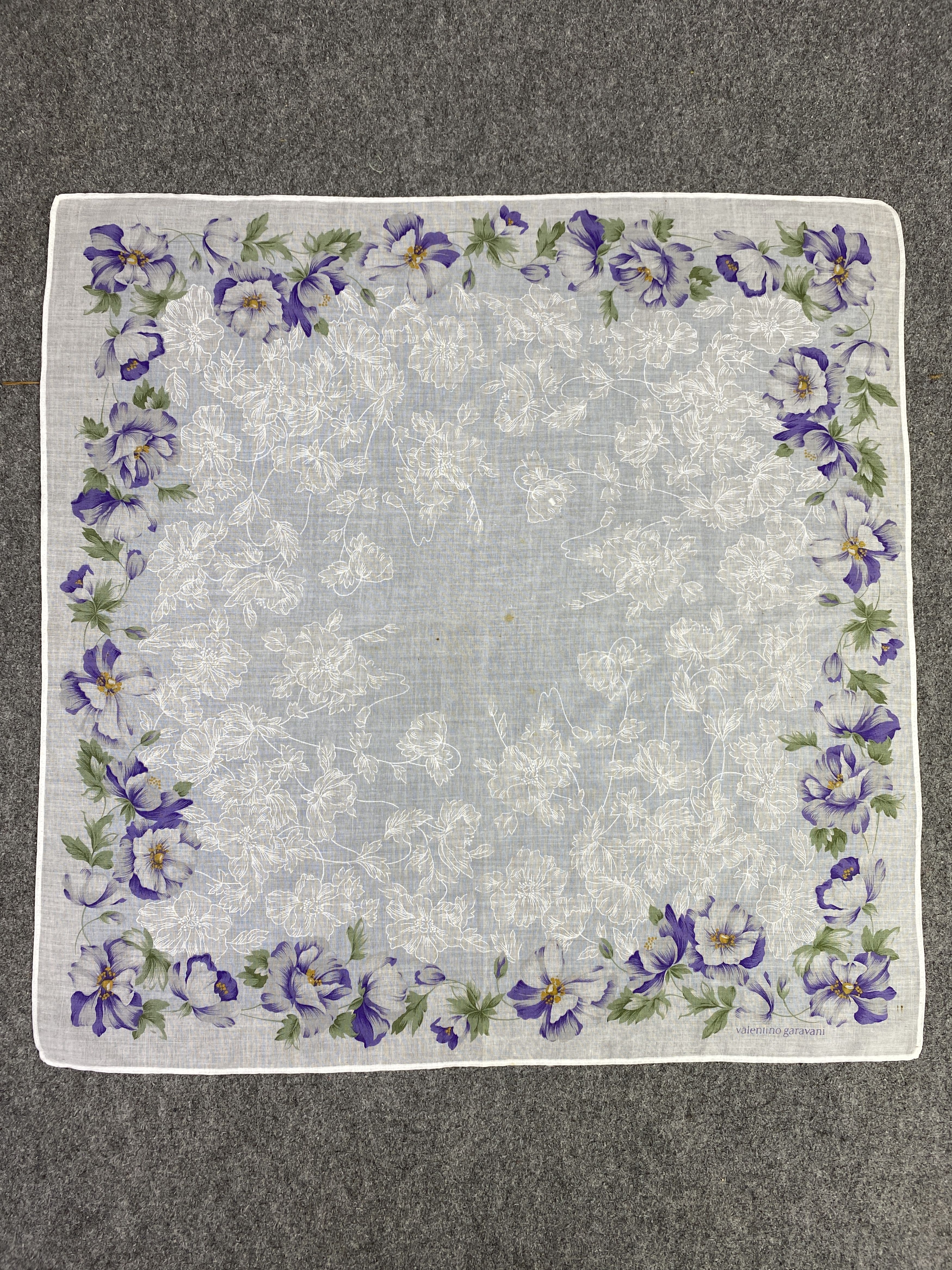Valentino Valentino Garavani Handkerchief / Neckerchief KT0234 Size ONE SIZE - 4 Thumbnail