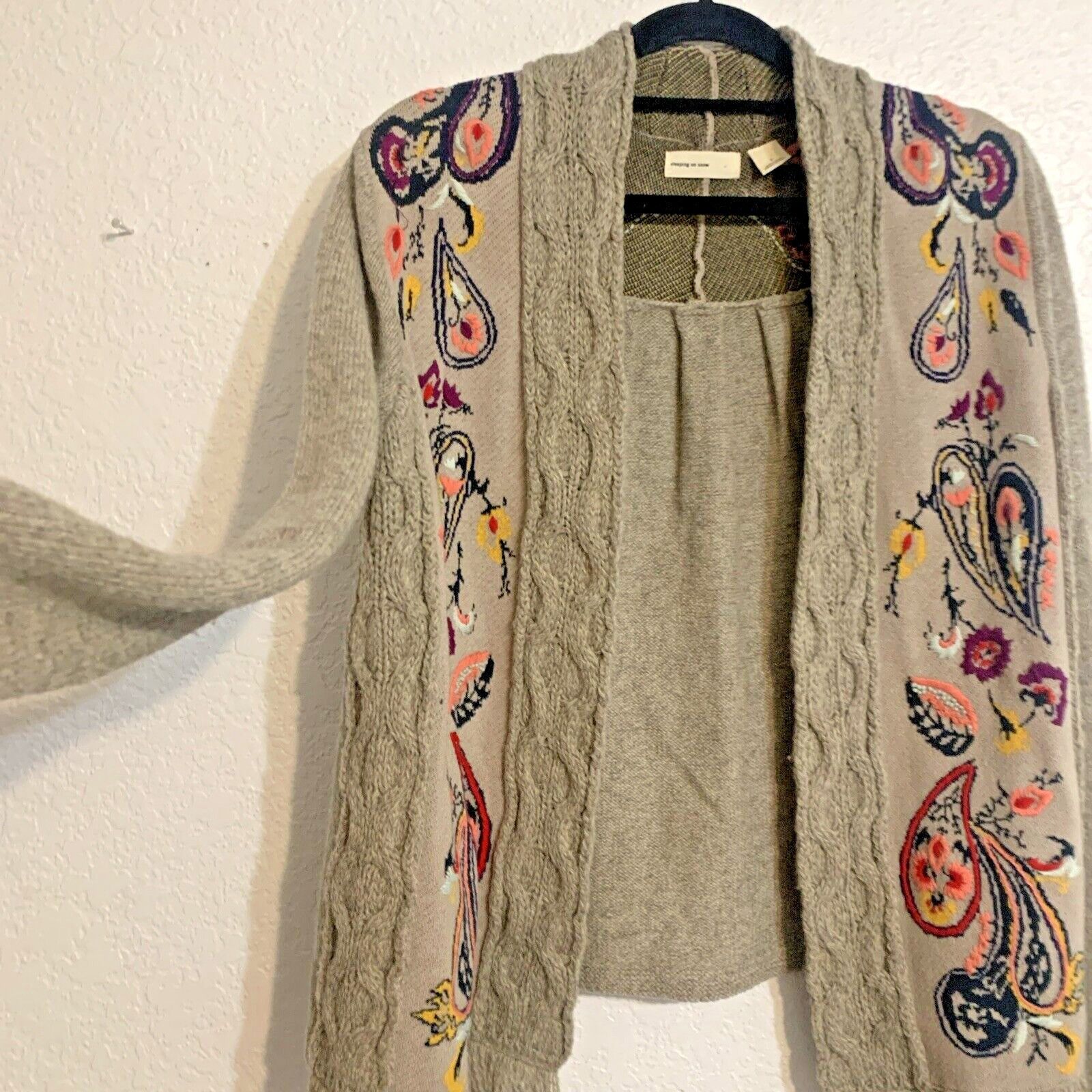 Anthropologie Anthropologie Sleeping Snow Folklore Embroidered Cardigan Sz Size S / US 4 / IT 40 - 1 Thumbnail