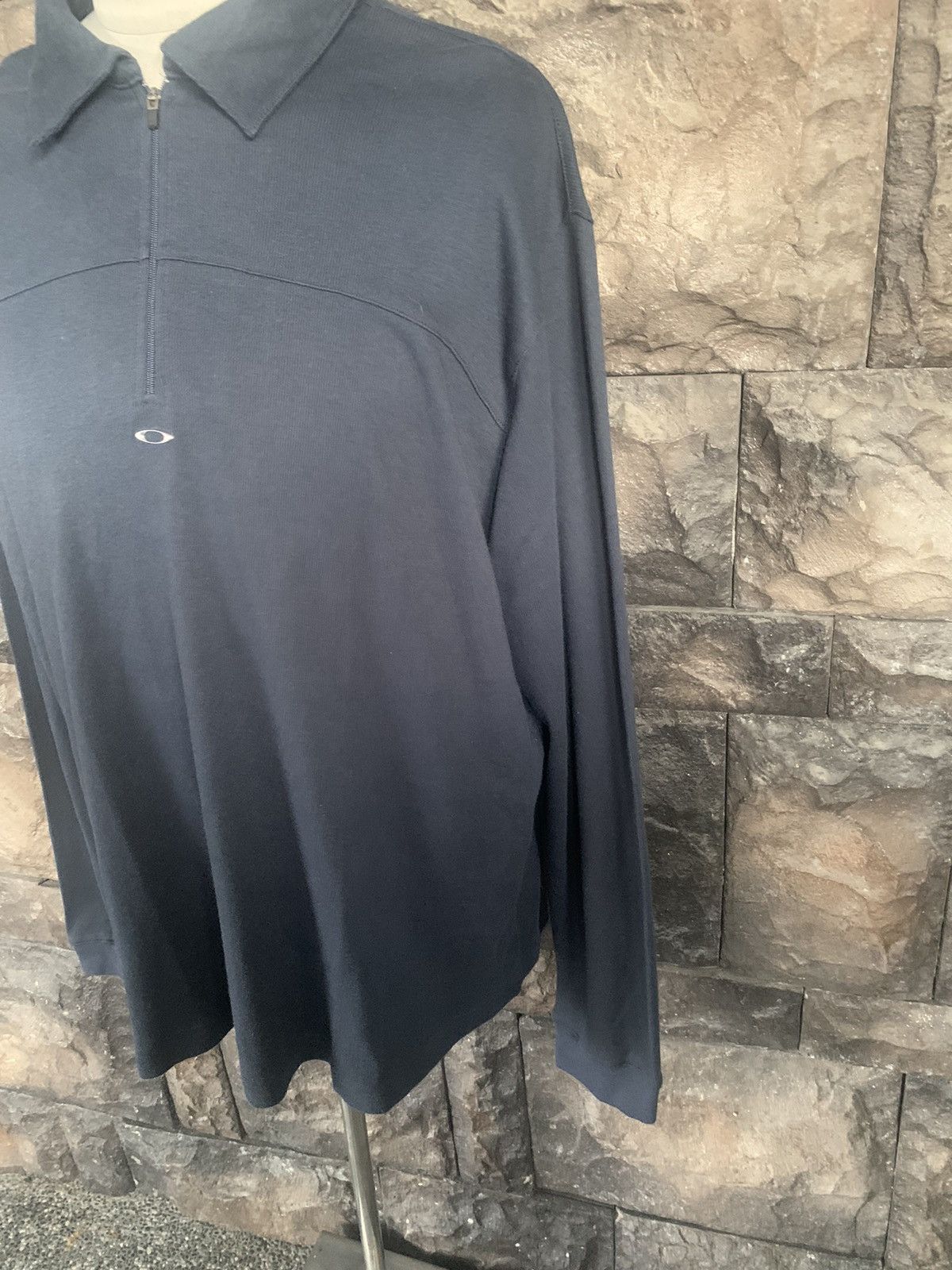 Oakley × Vintage Vintage Oakley Half Zipper Long Sleeve Polo Shirt Size US L / EU 52-54 / 3 - 3 Thumbnail