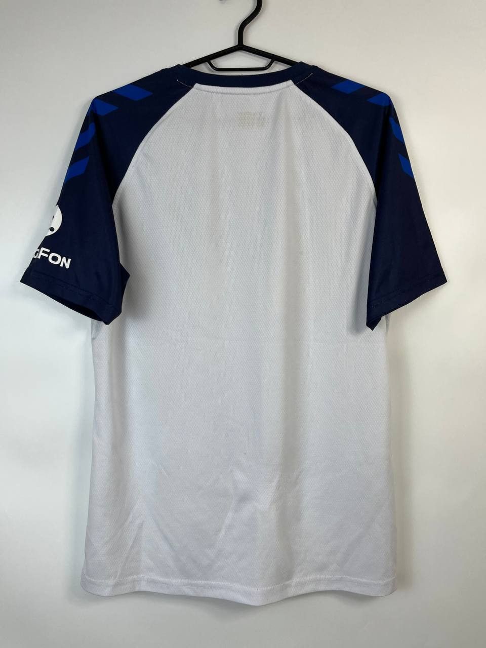 Hummel EVERTON 2021 2022 TRAINING SHIRT HUMMEL CAZOO SOCCER Size S Size US S / EU 44-46 / 1 - 3 Thumbnail