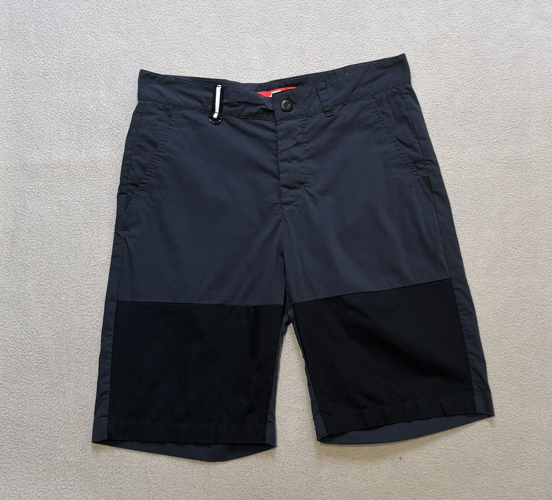 Nike Nike Black shorts Medium Size US 33 - 1 Thumbnail