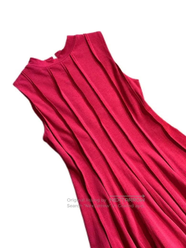 Maison MIHARA YASUHIRO Mihara Yasuhiro Pleated Sleeveless Dress. Size XS / US 0-2 / IT 36-38 - 6 Thumbnail
