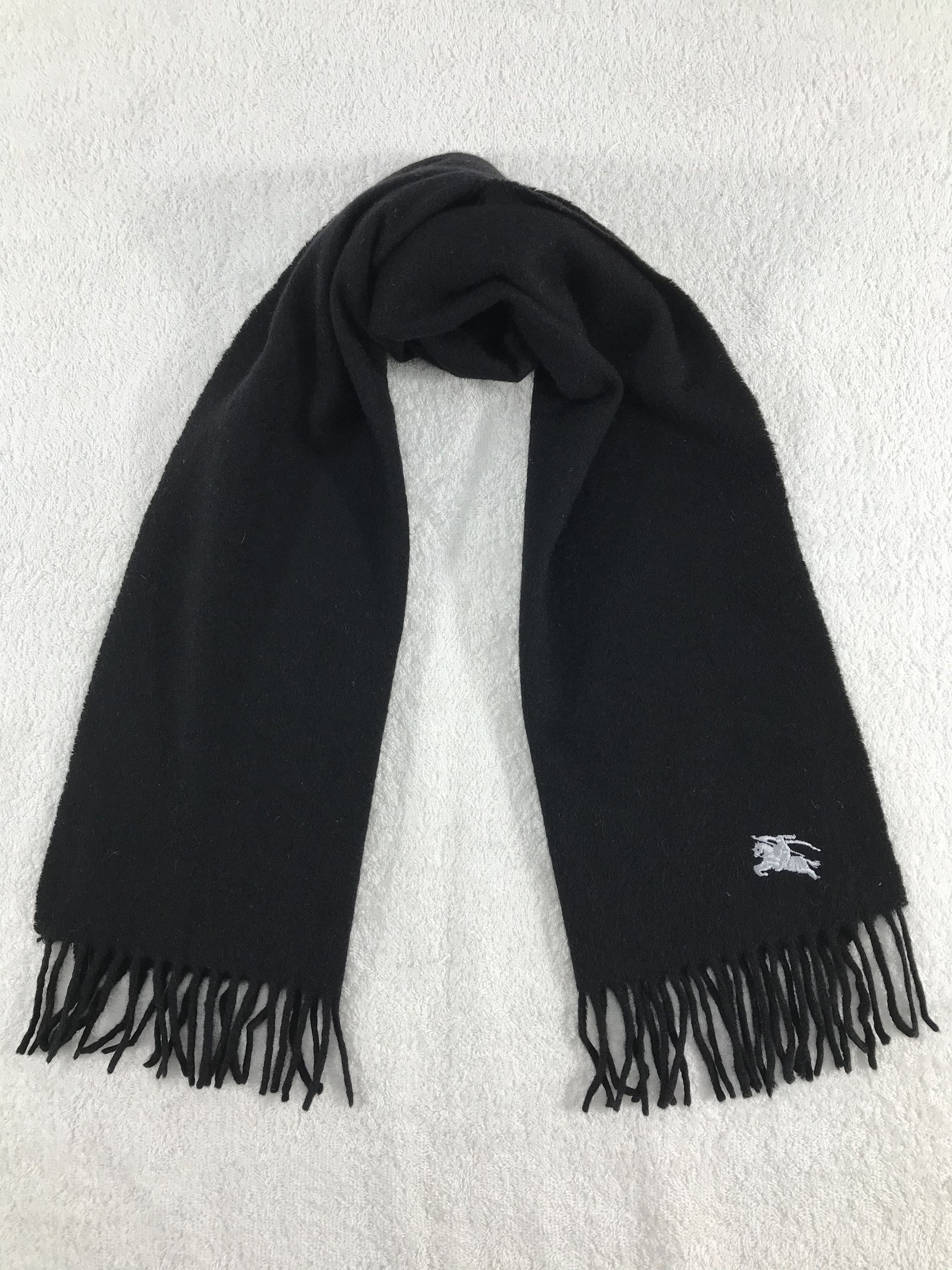 Burberry Vintage Burberry Scarf/Muffler/Neckwear MF619 Size ONE SIZE - 1 Thumbnail