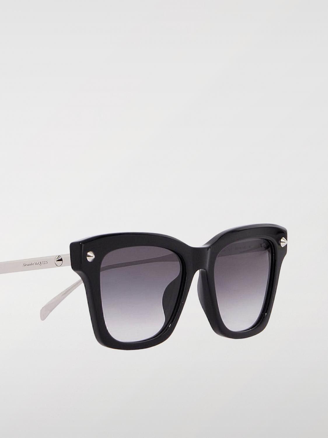 Alexander McQueen o1s22i1n1024 Size: OS / Spike Studs Sunglasses in Black Size ONE SIZE - 2 Thumbnail