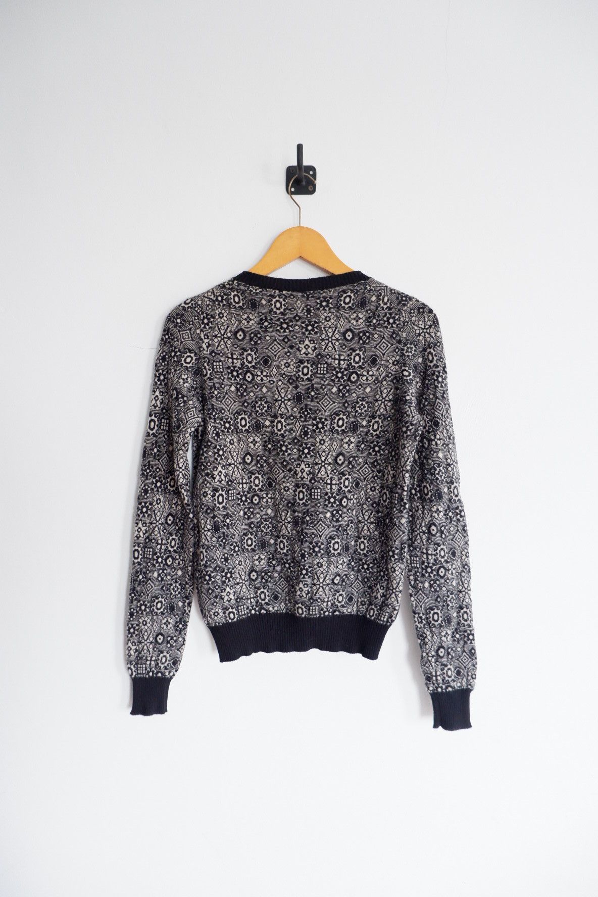 Chanel CHANEL JACQUARD Cashmere Knitwear Size US S / EU 44-46 / 1 - 4 Thumbnail