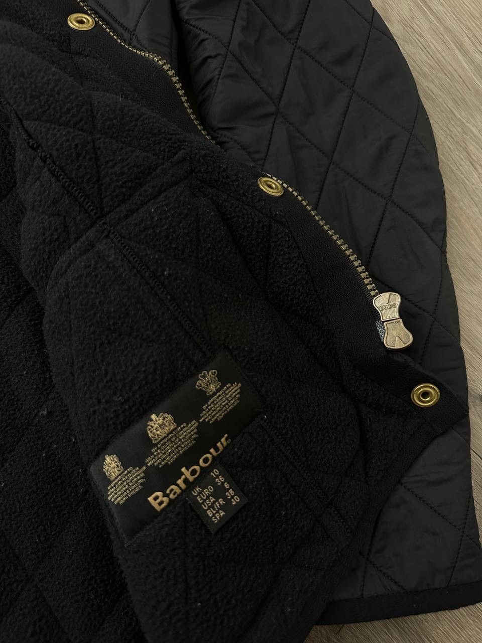 Barbour × Vintage Vintage Barbour International Quilted Black Jacket Size M / US 6-8 / IT 42-44 - 10 Thumbnail
