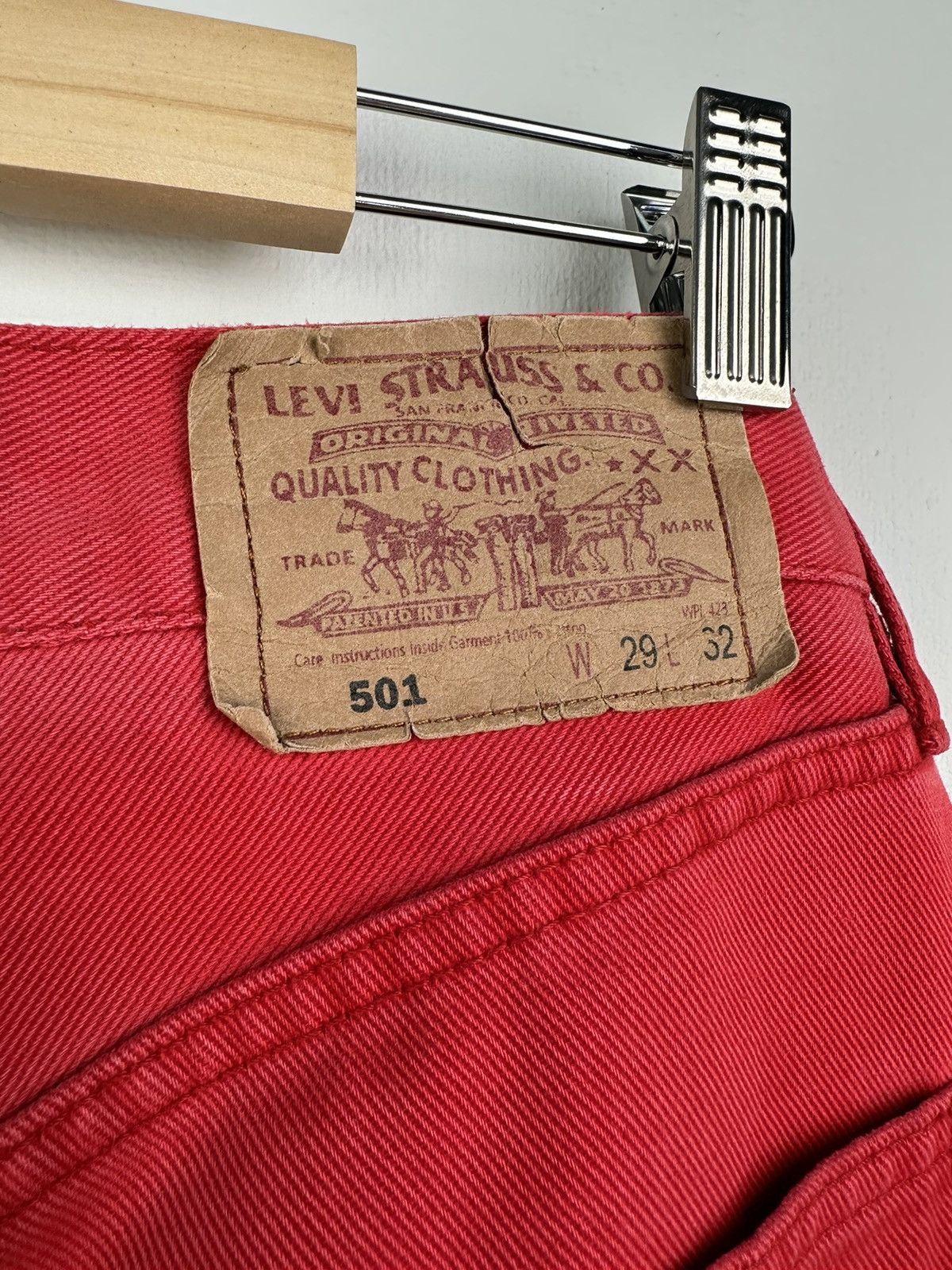 Levi's made in USA 🇺🇸 LEVIS 501 Vintage Red Denim Pants Size US 29 - 4 Thumbnail