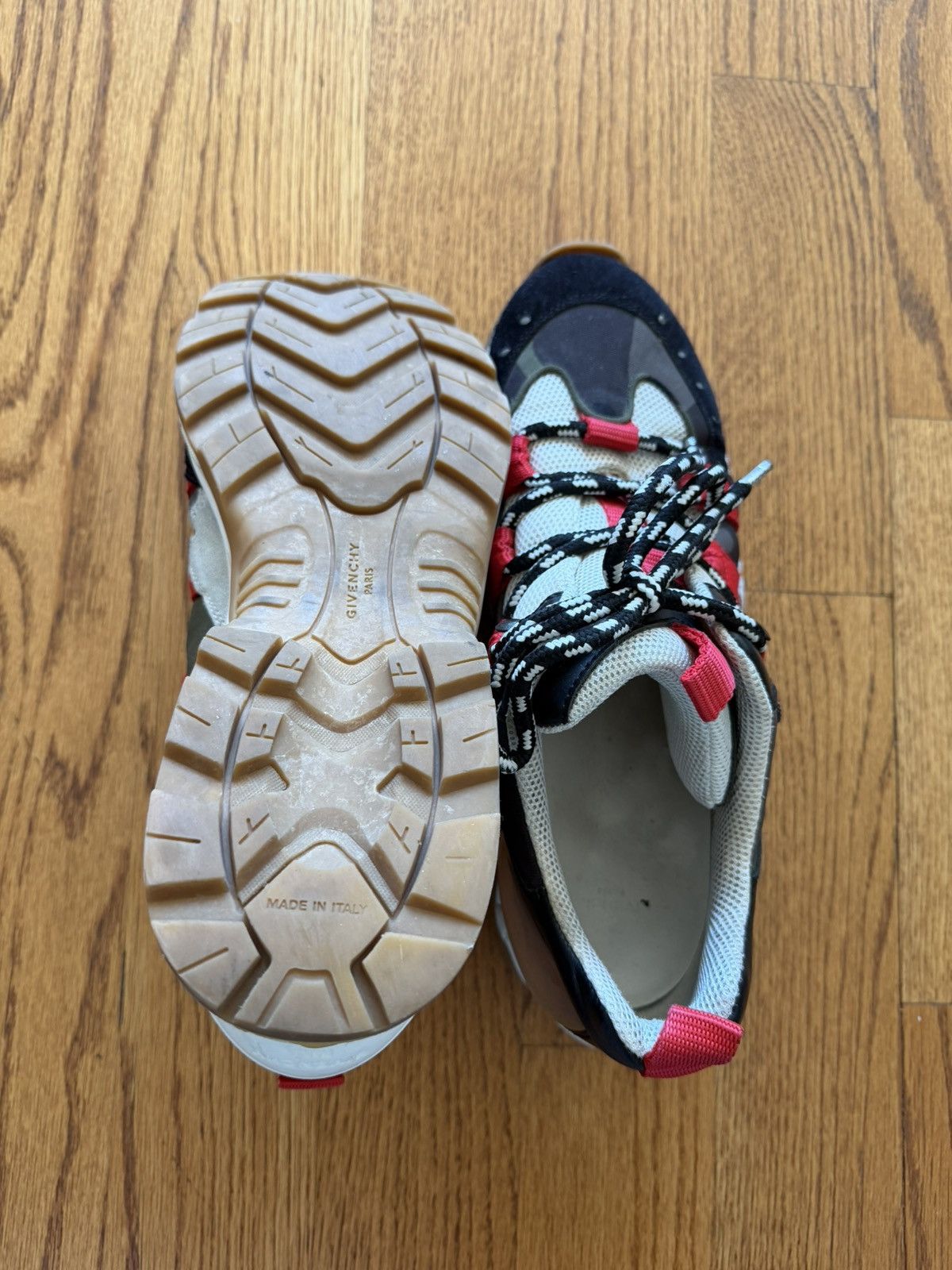 Givenchy ***RARE GIVENCHY SNEAKERS Size US 11 / EU 44 - 4 Thumbnail