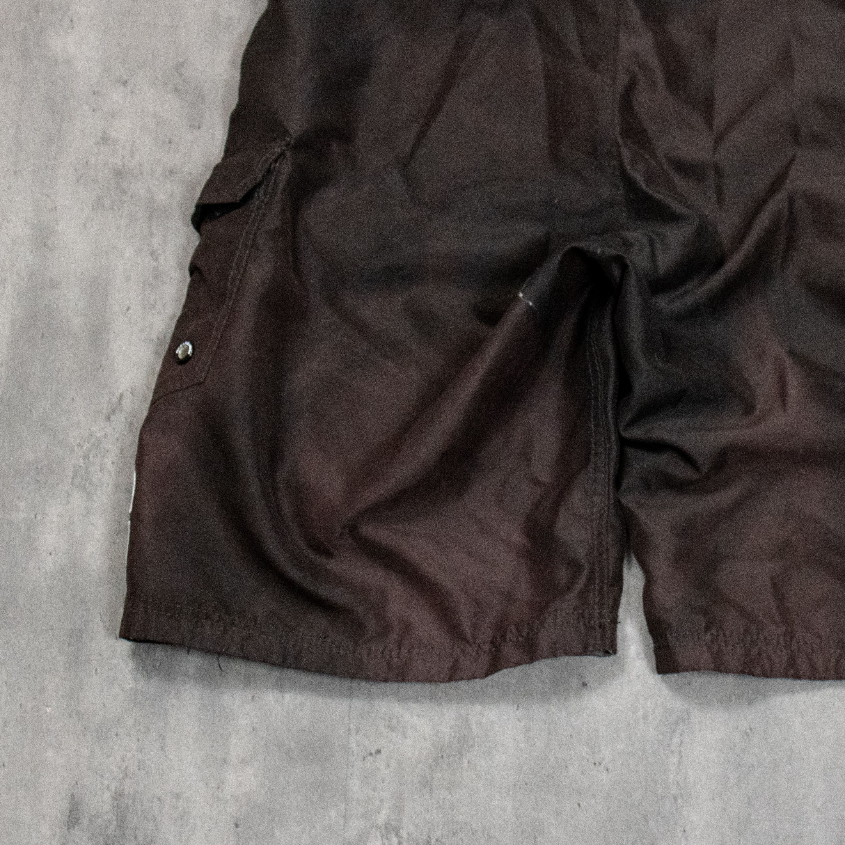 Japanese Brand Y2K 00's Tribal Baggy Long Inseam Cargo Water Swim Short's Size US 34 / EU 50 - 8 Thumbnail